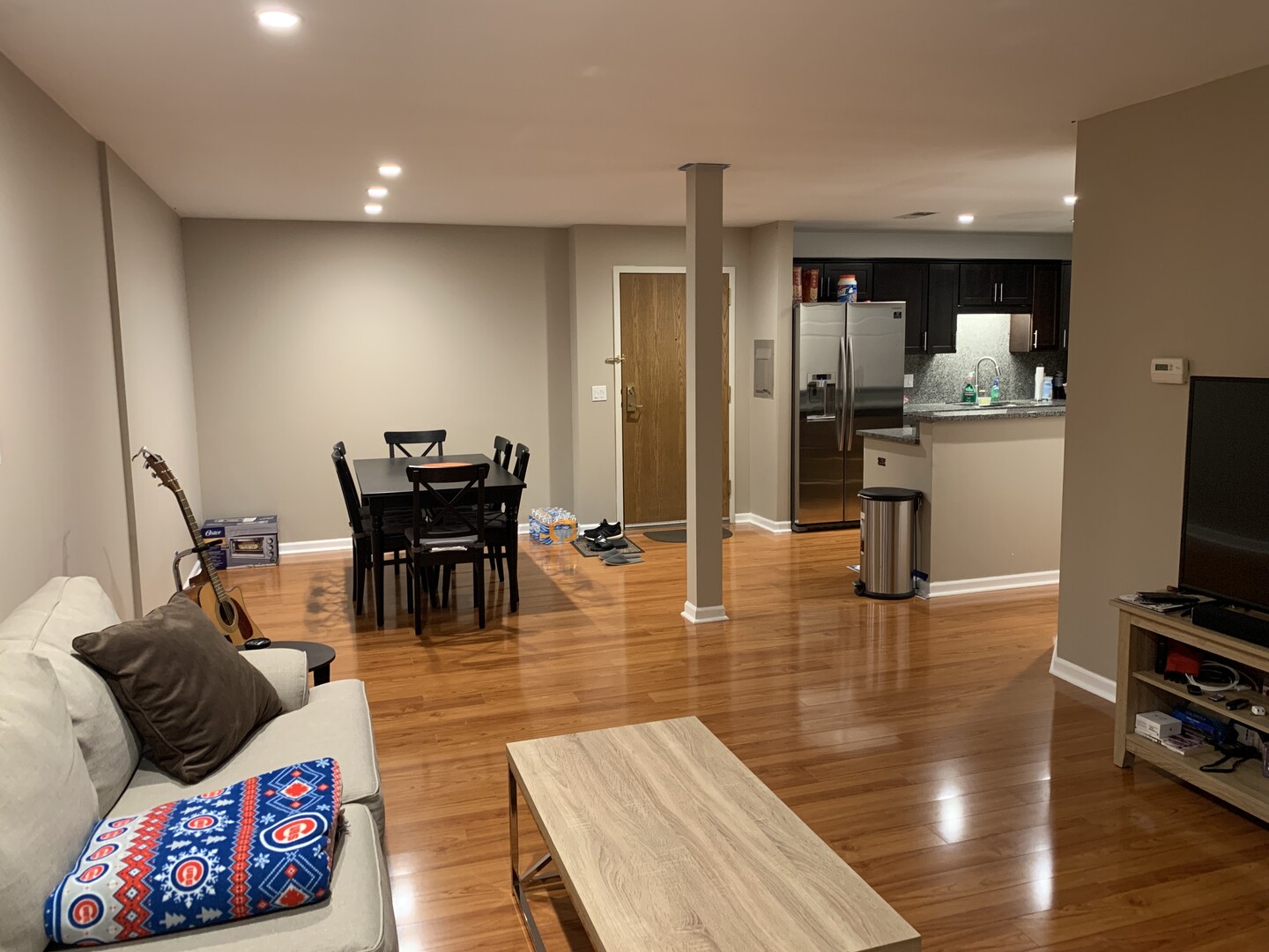 5th image of 815 Leicester Rd, Elk Grove Village, IL 60007