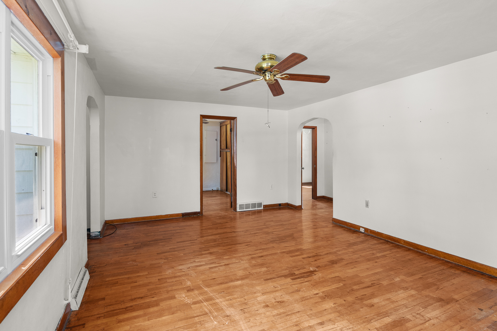 Homes for sale in East Moline, IL | 3424 2Nd St, East Moline, IL 61244 | MLS# 12710518