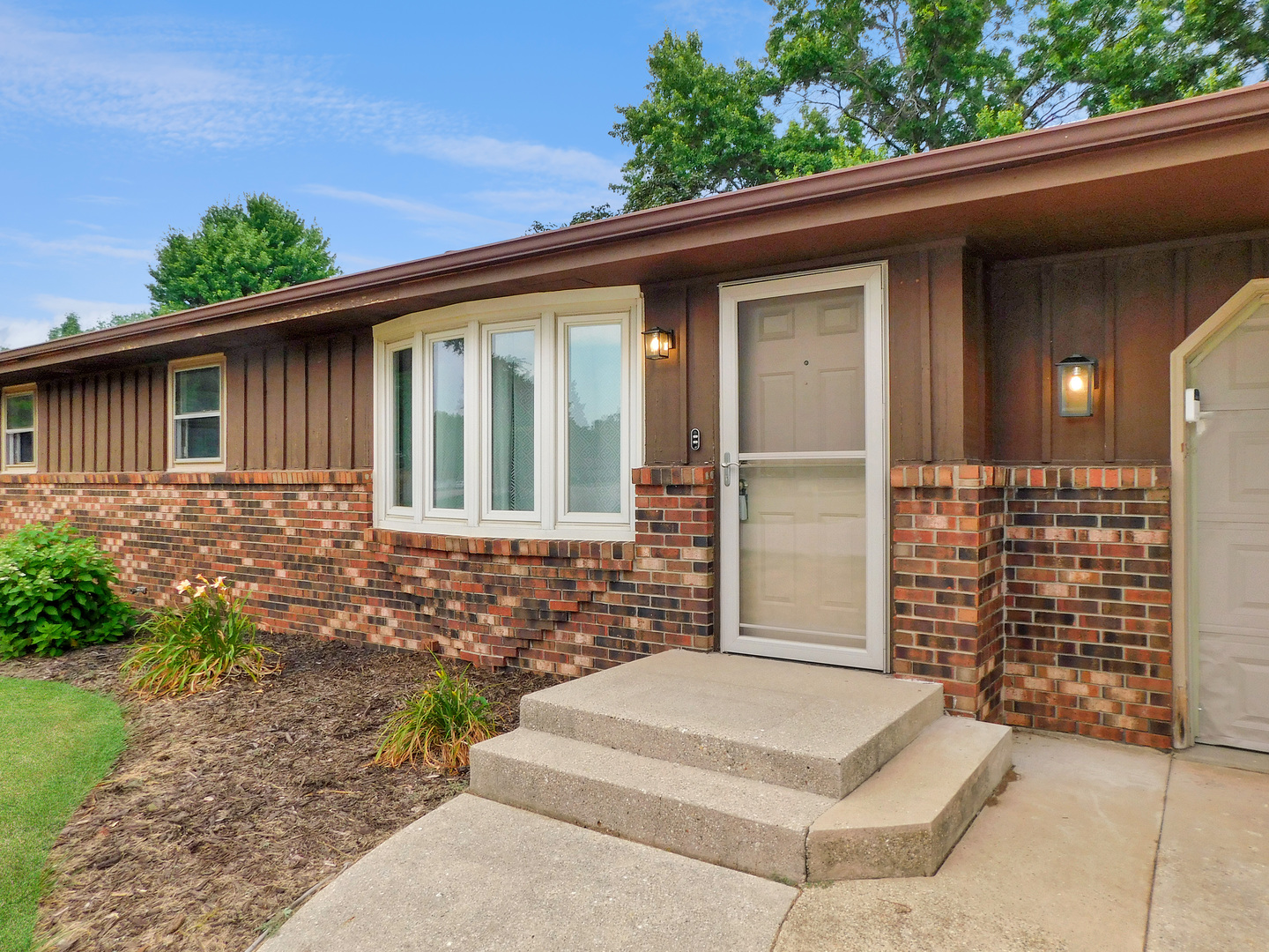 Homes for sale in Machesney Park, IL | 4718 Terrang Trl, Machesney Park, IL 61115 | MLS# 12710531