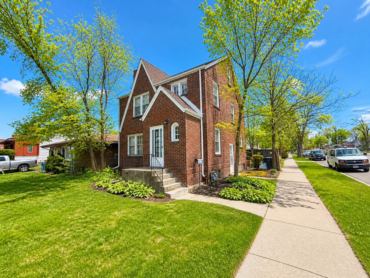 2nd image of 1527 Brookside Ave, Waukegan, IL 60085 | MLS# 12710634