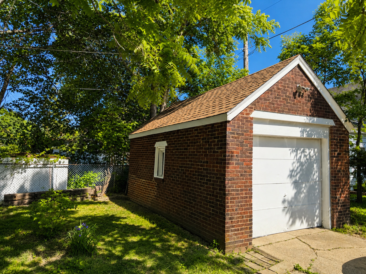 20th image of 1527 Brookside Ave, Waukegan, IL 60085 | MLS# 12710634