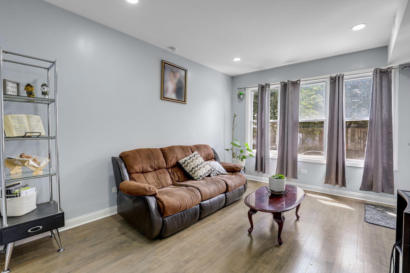 Homes for sale in Chicago, IL | 4849 S Paulina St, Chicago, IL 60609 | MLS# 12710640