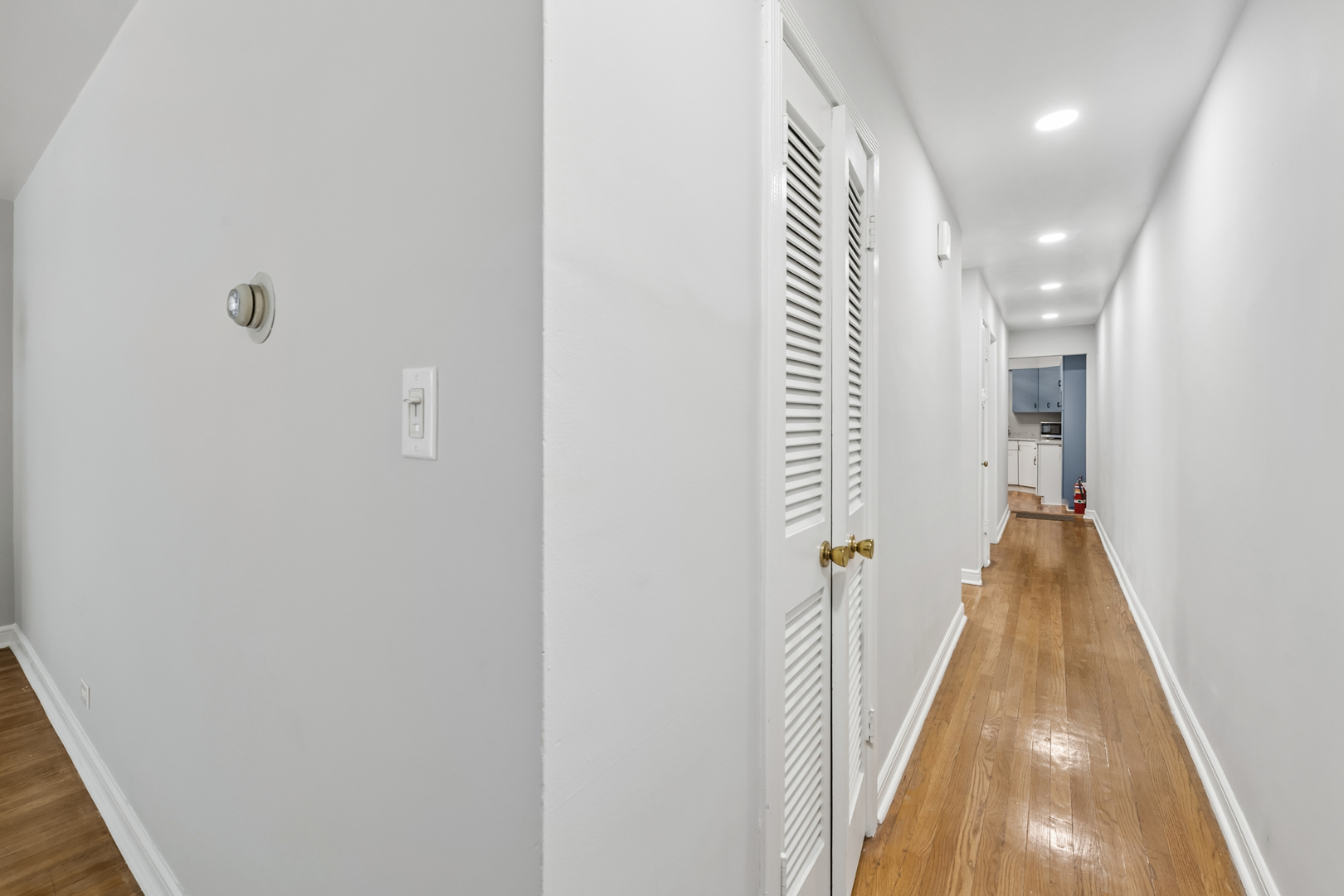3rd image of 1400 Brummel St #2E, Evanston, IL 60202 | MLS# 12710728