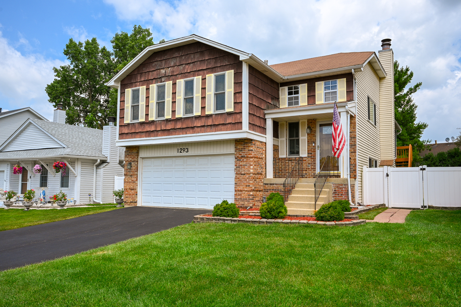 1st image of 1293 Caribou Trl, Carol Stream, IL 60188 | MLS# 12710767