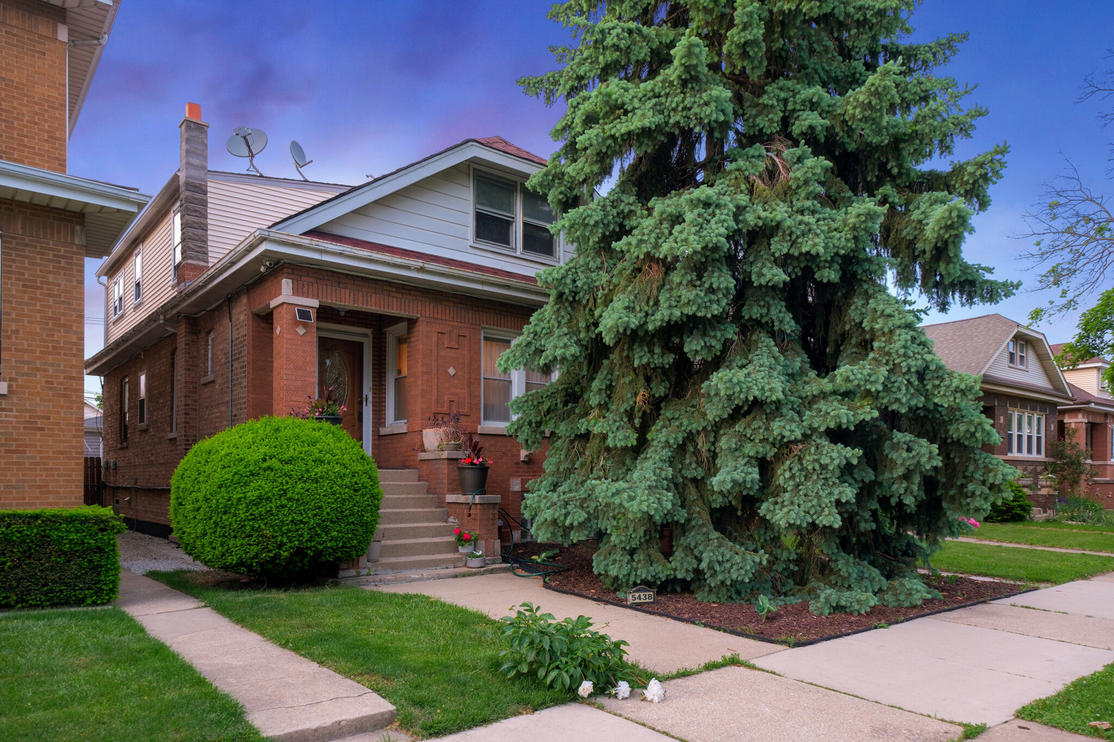 1st image of 5438 W Melrose St, Chicago, IL 60641 | MLS# 12710808