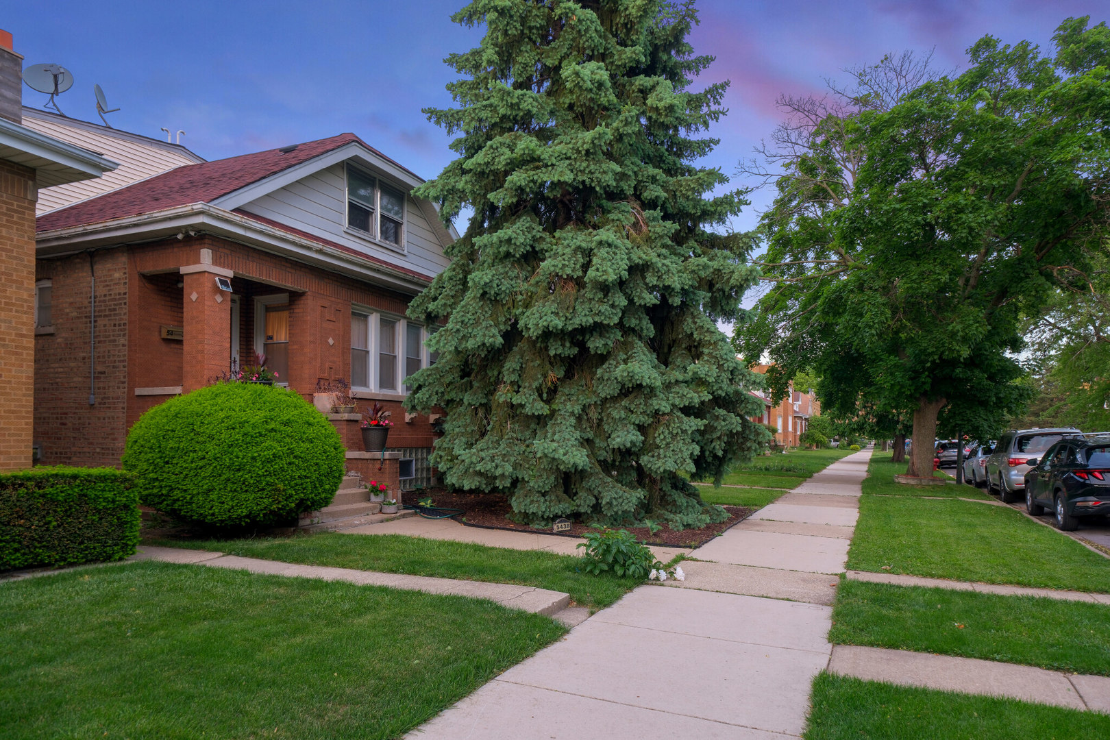 4th image of 5438 W Melrose St, Chicago, IL 60641 | MLS# 12710808