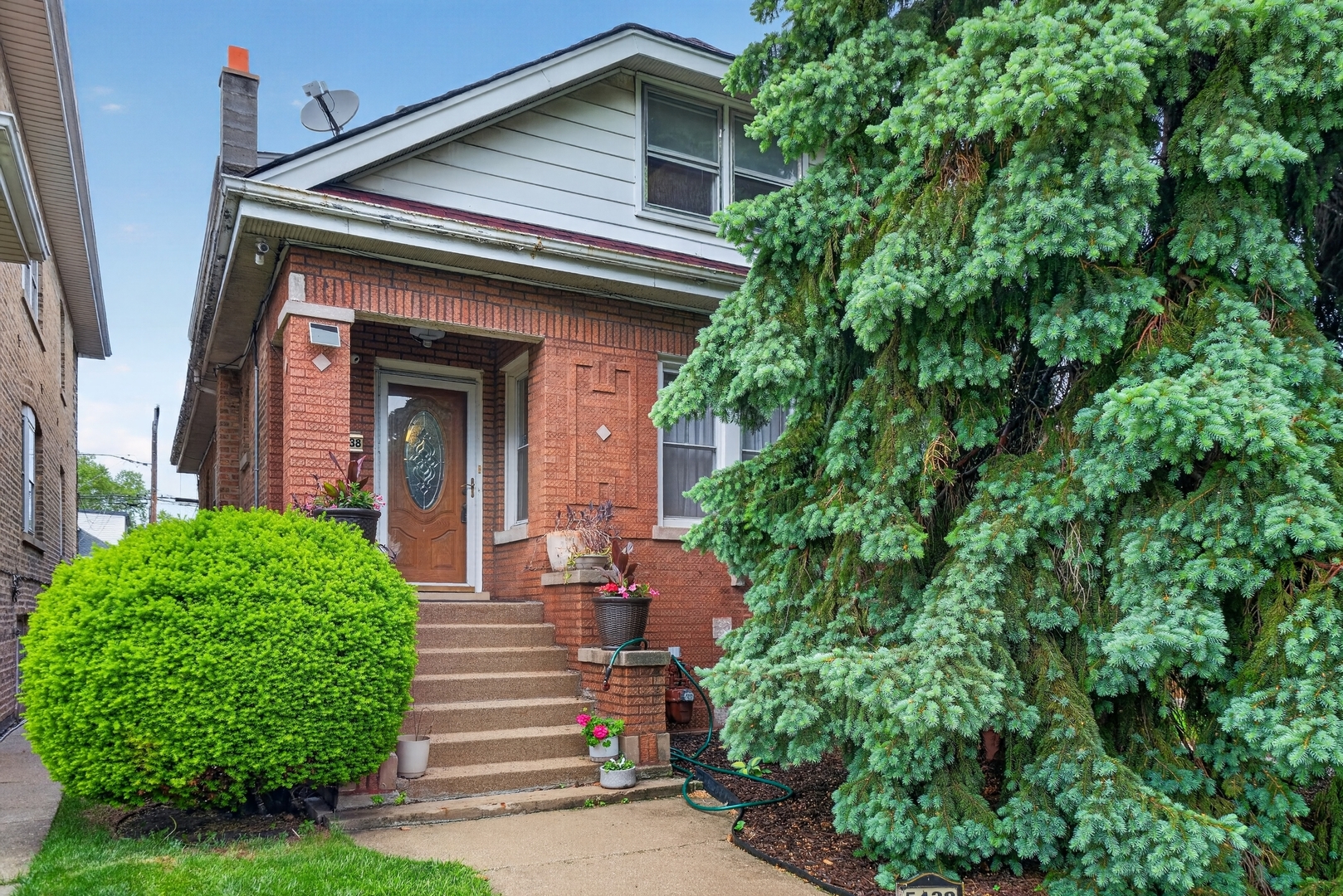 2nd image of 5438 W Melrose St, Chicago, IL 60641 | MLS# 12710808
