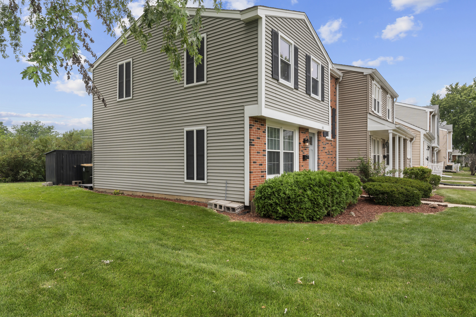Homes for sale in Hanover Park, IL | 818 Lexington Cir, Hanover Park, IL 60133 | MLS# 12710813