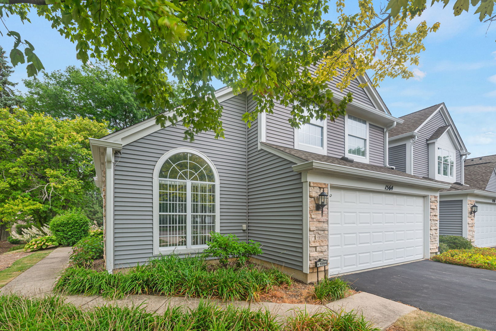 1st image of 1564 Westbury Dr, Hoffman Estates, IL 60192 | MLS# 12710863