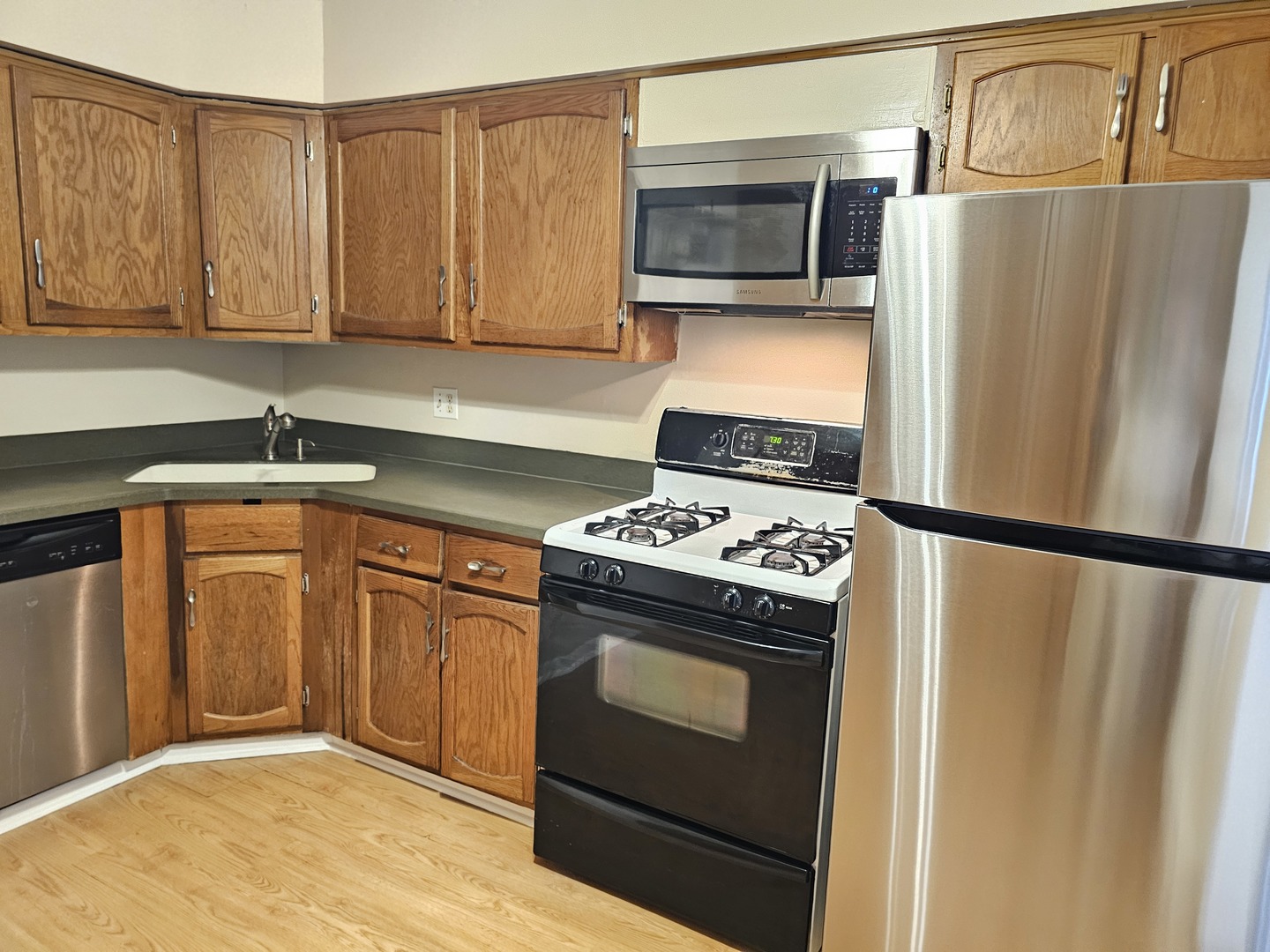 Homes for sale in Vernon Hills, IL | 11 Crestview Ln, Vernon Hills, IL 60061