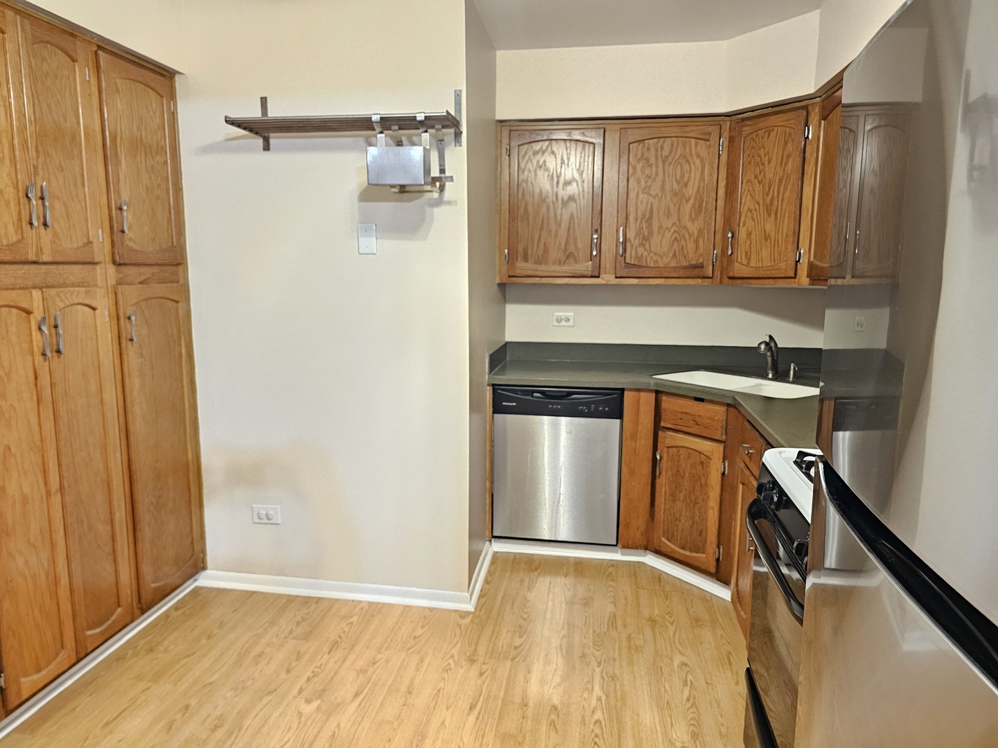 Homes for sale in Vernon Hills, IL | 11 Crestview Ln, Vernon Hills, IL 60061