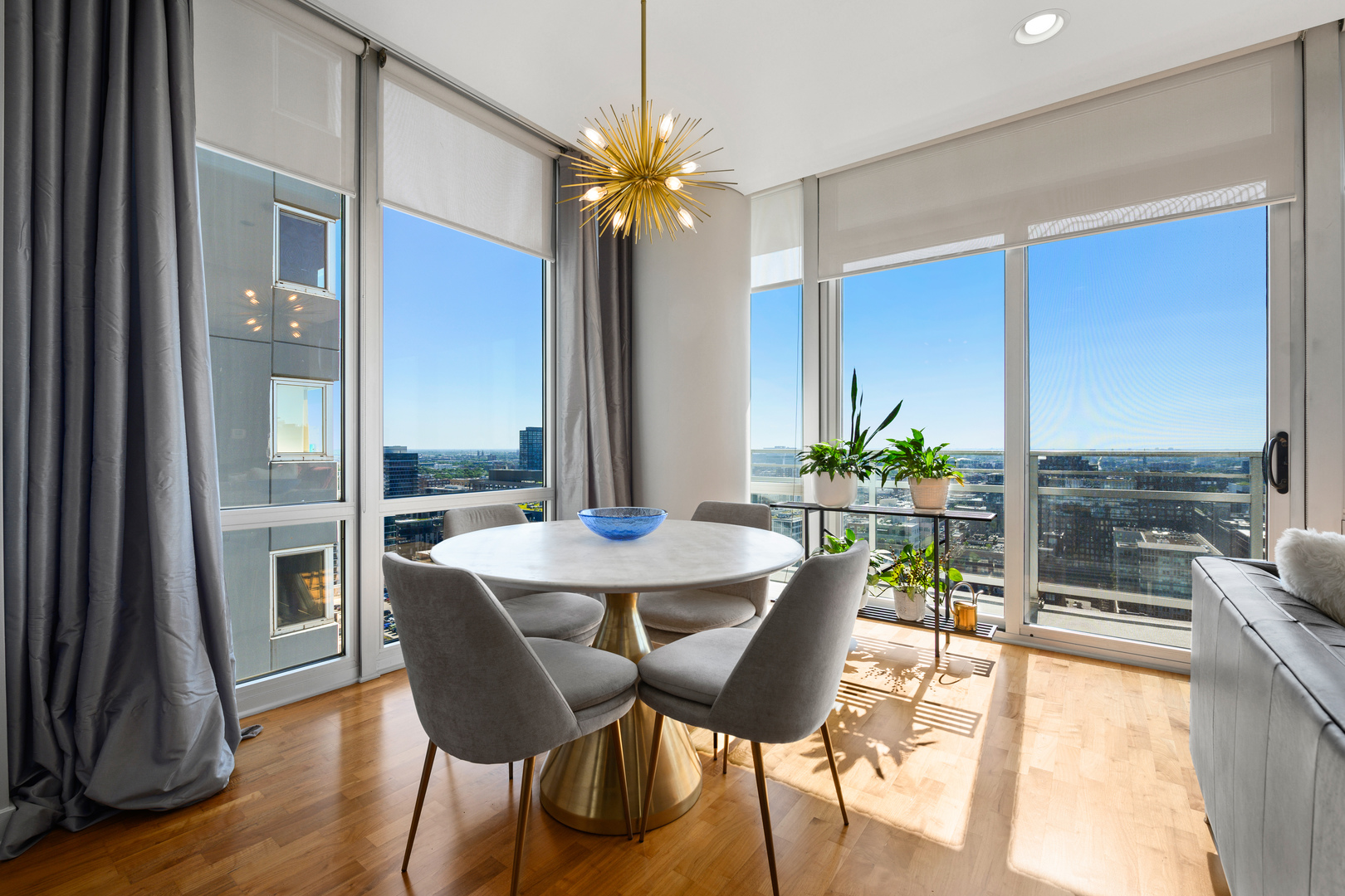 5th image of 737 W Washington Blvd #2210, Chicago, IL 60661 | MLS# 12710911