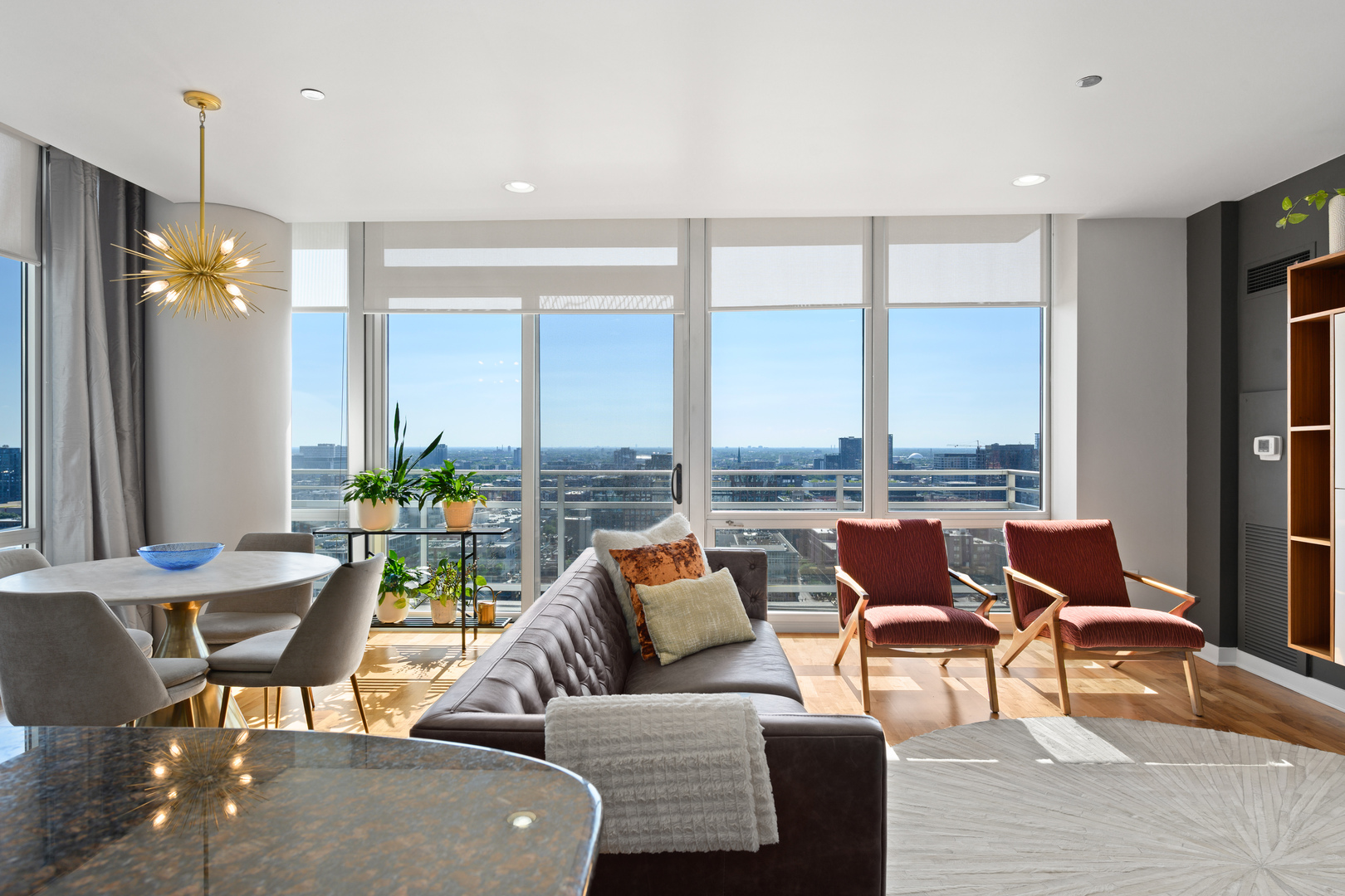 3rd image of 737 W Washington Blvd #2210, Chicago, IL 60661 | MLS# 12710911