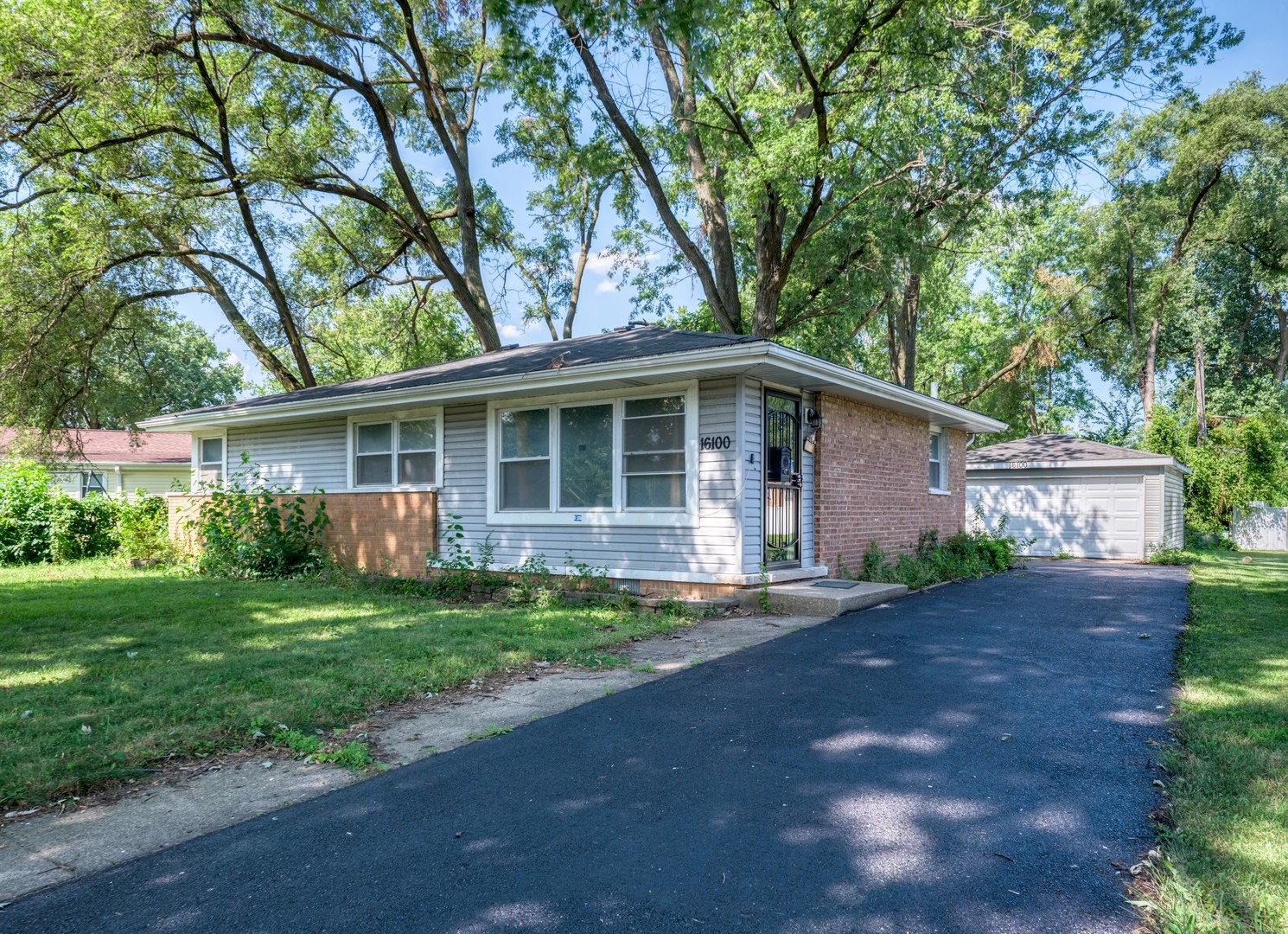 1st image of 16100 Circle Dr, Markham, IL 60428 | MLS# 12710925