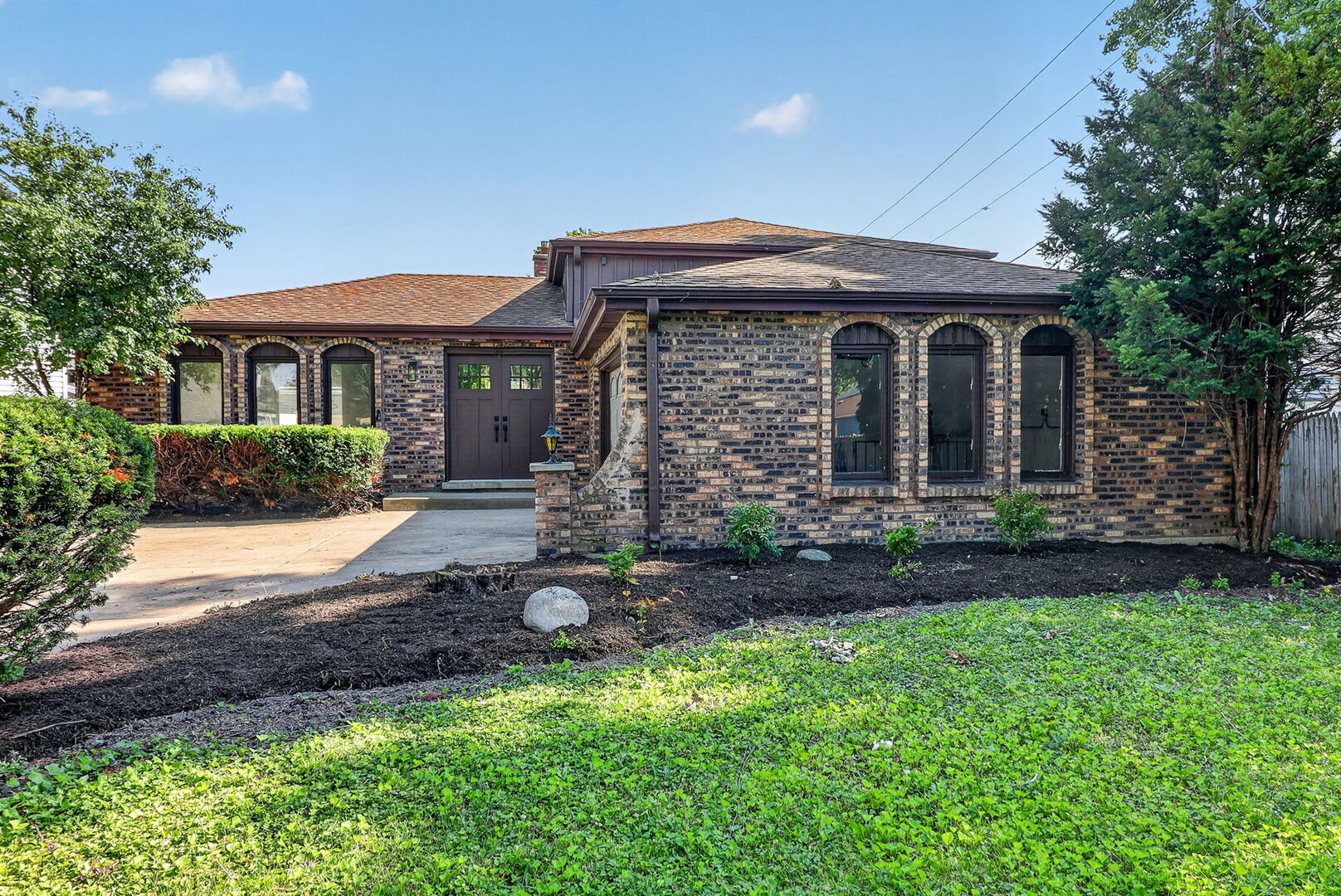 Homes for sale in Elmhurst, IL | 216 W Kimbell Ave, Elmhurst, IL 60126 | MLS# 12711028