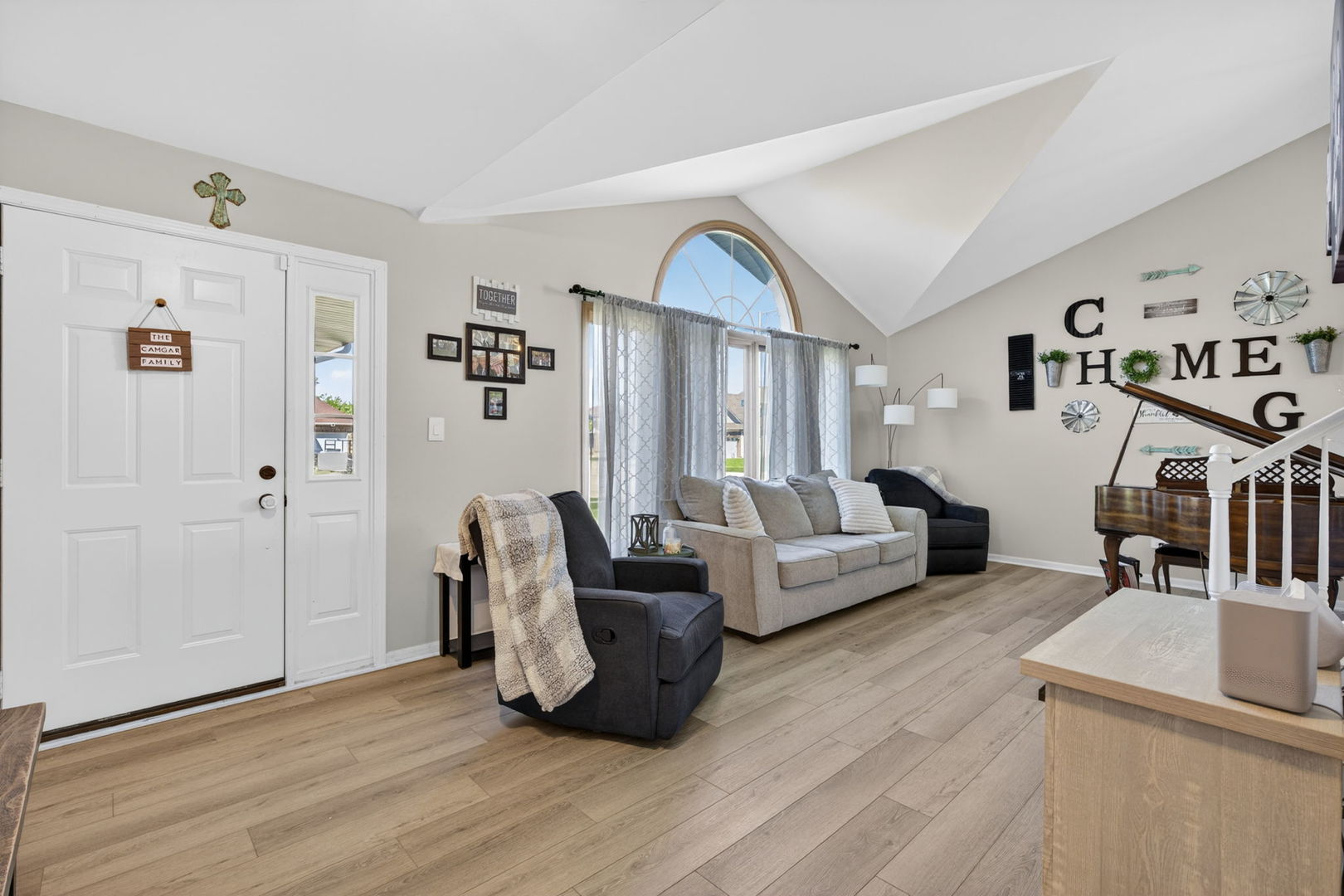 3rd image of 702 Longwood Ct, Minooka, IL 60447 | MLS# 12711058