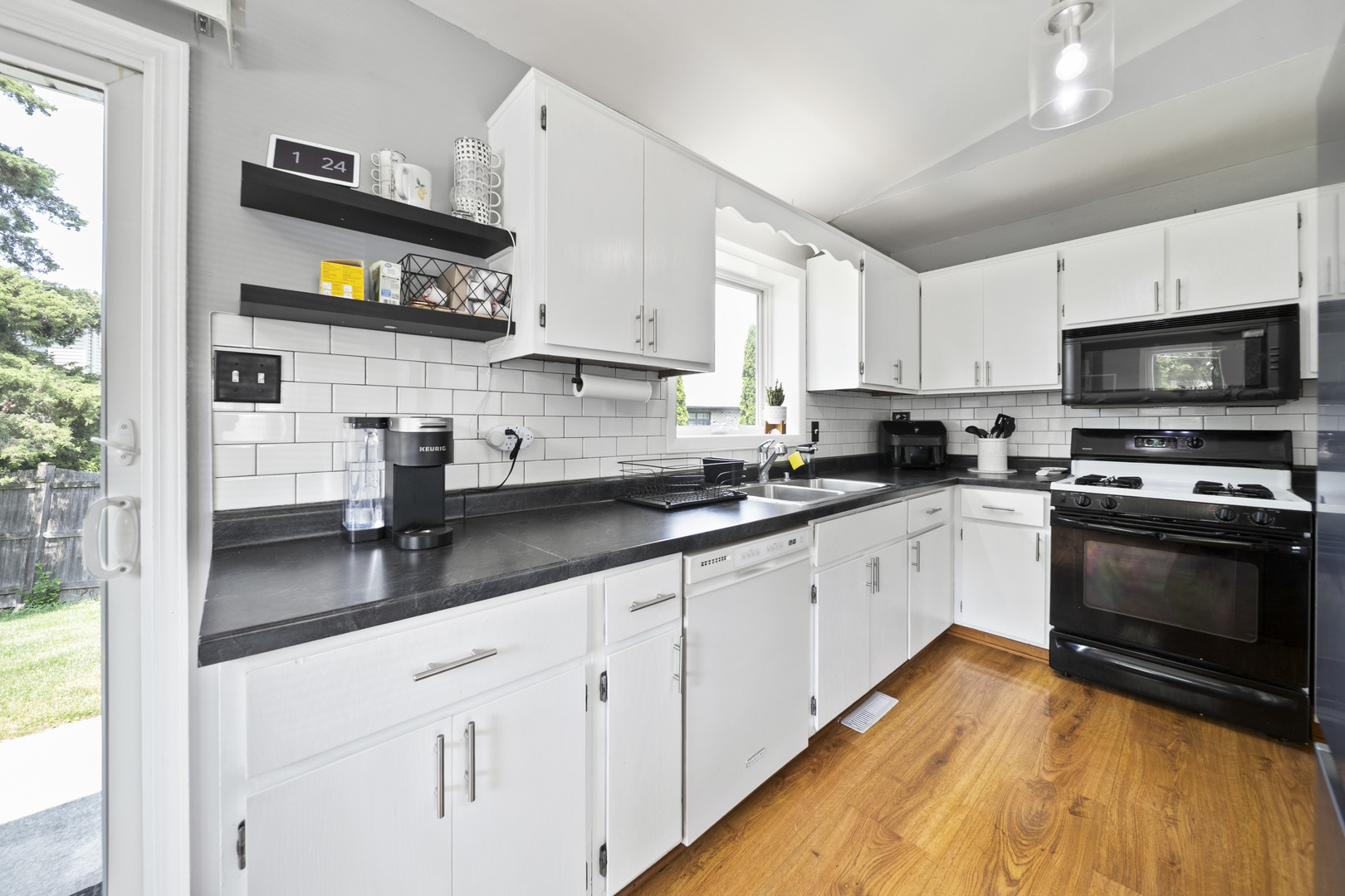 4th image of 15512 Lorel Ave, Oak Forest, IL 60452 | MLS# 12711078