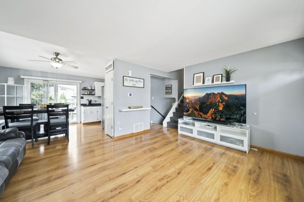 2nd image of 15512 Lorel Ave, Oak Forest, IL 60452 | MLS# 12711078