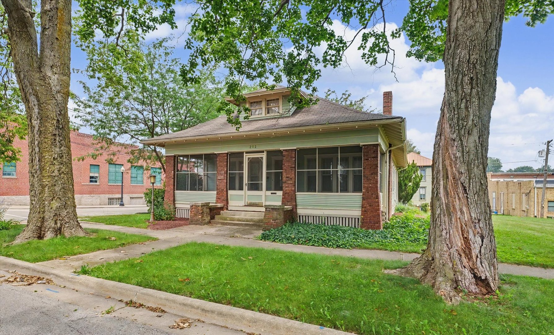 Homes for sale in Monticello, IL | 202 E Washington St, Monticello, IL 61856 | MLS# 12711090