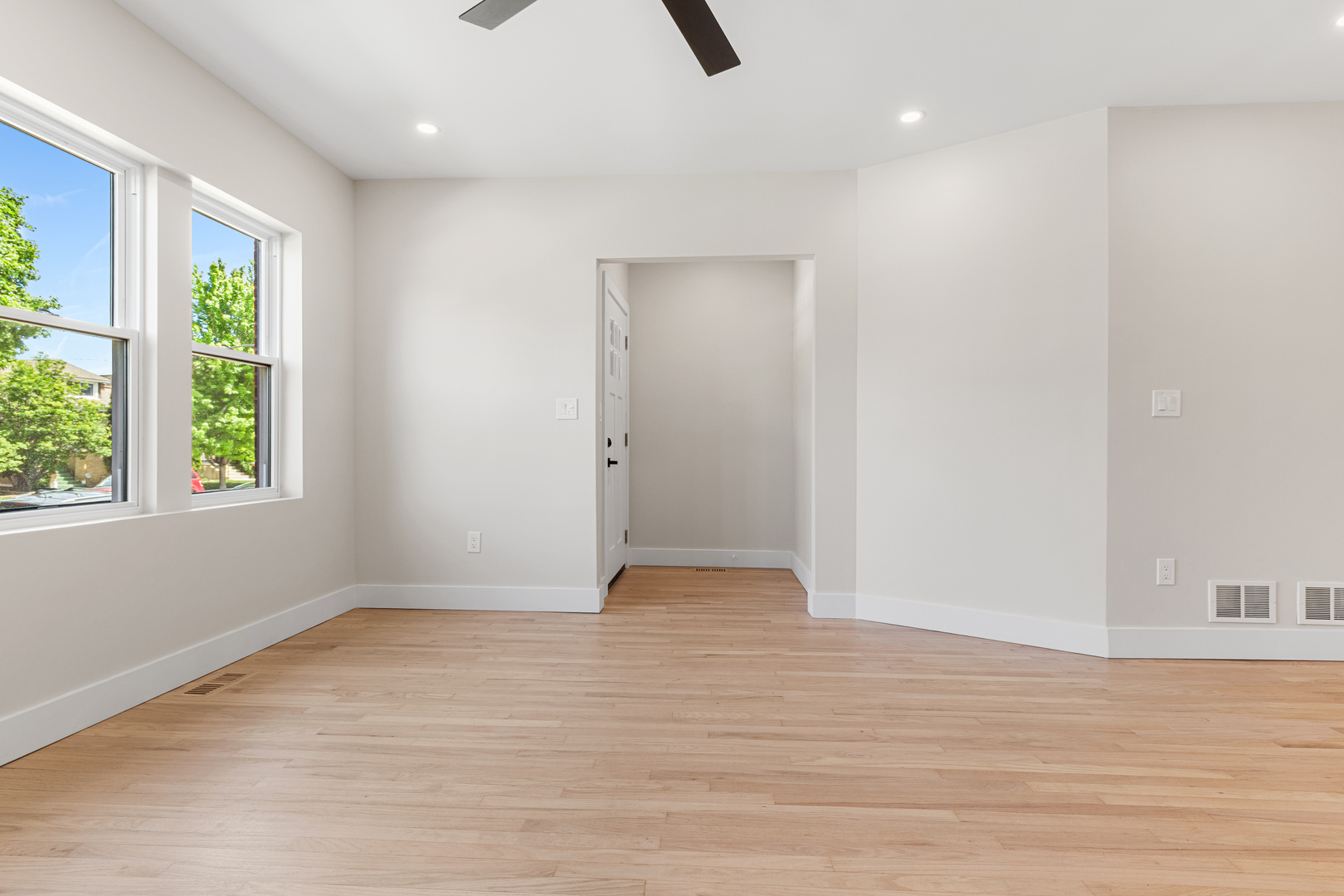 5th image of 4829 W Strong St, Chicago, IL 60630 | MLS# 12711139