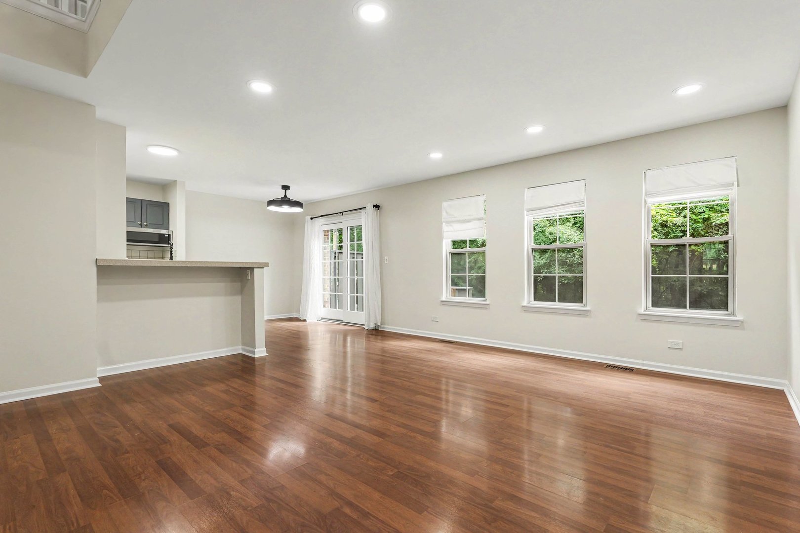 5th image of 360 Golfview Ct #360, Bloomingdale, IL 60108 | MLS# 12711142