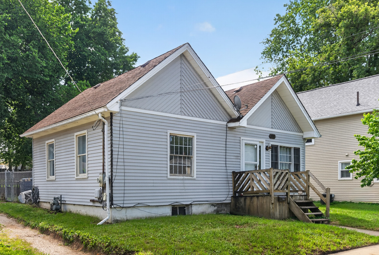 Homes for sale in De Kalb, IL | 322 Hickory St, De Kalb, IL 60115 | MLS# 12711144