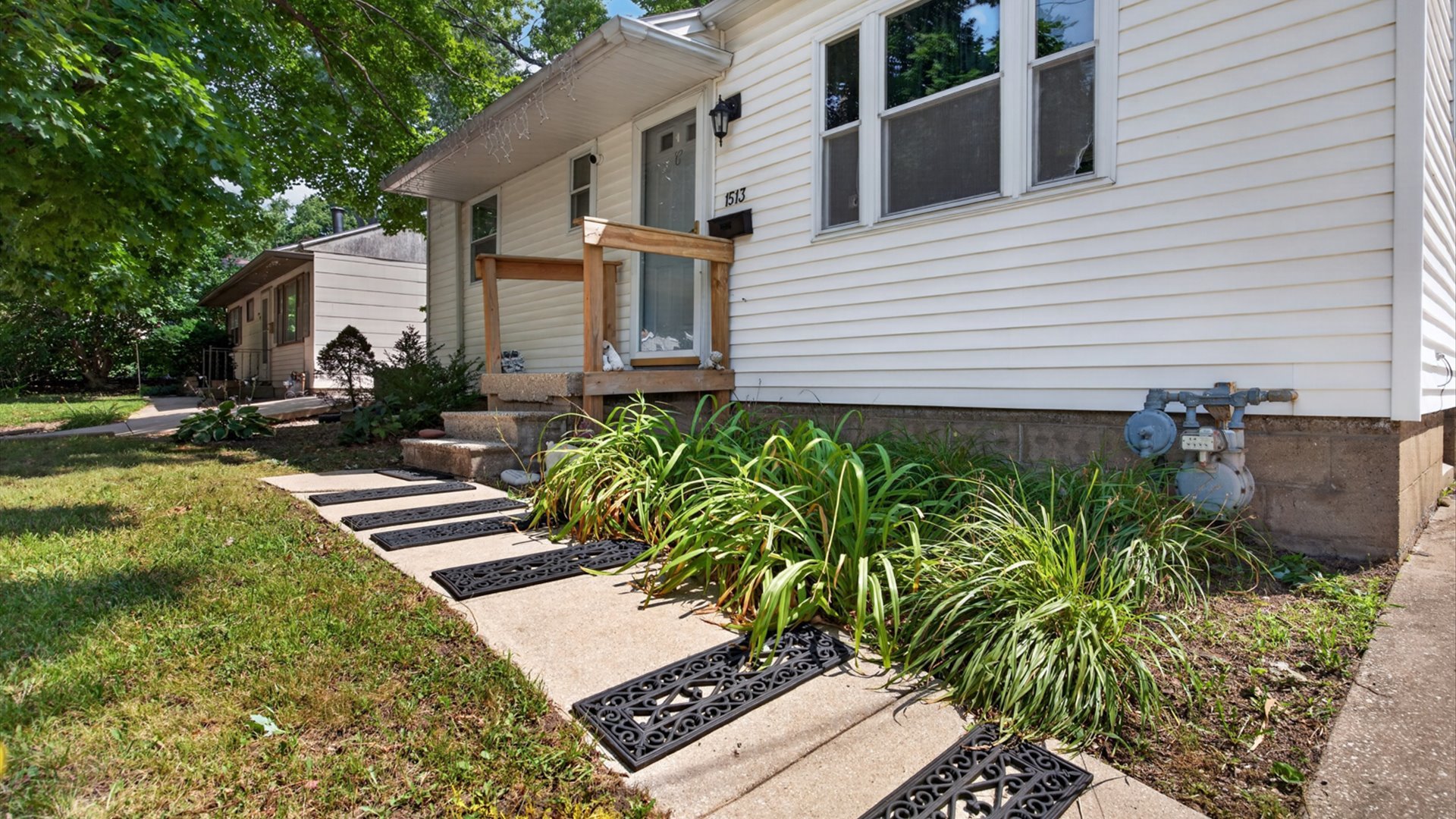 2nd image of 1513 N Linden St, Bloomington, IL 61701 | MLS# 12711162