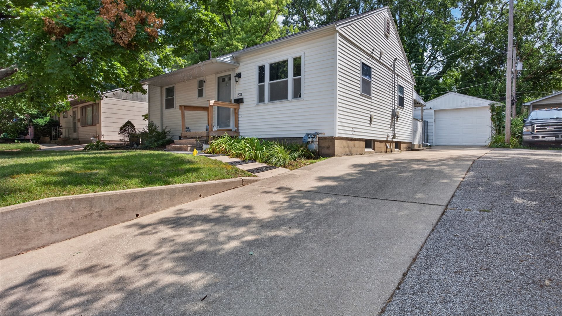 1st image of 1513 N Linden St, Bloomington, IL 61701 | MLS# 12711162