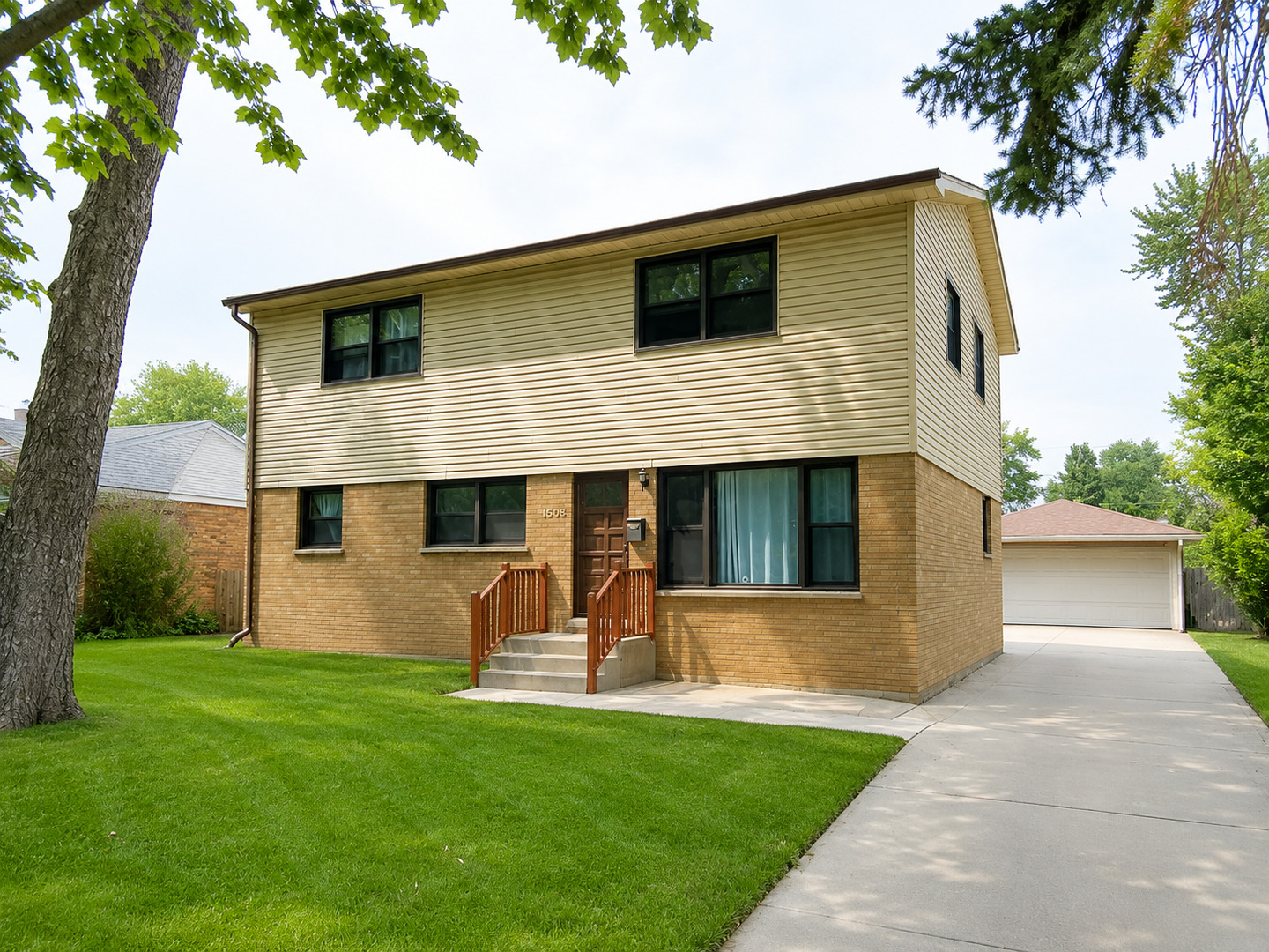 1st image of 1508 W Palm Dr, Mount Prospect, IL 60056 | MLS# 12711252