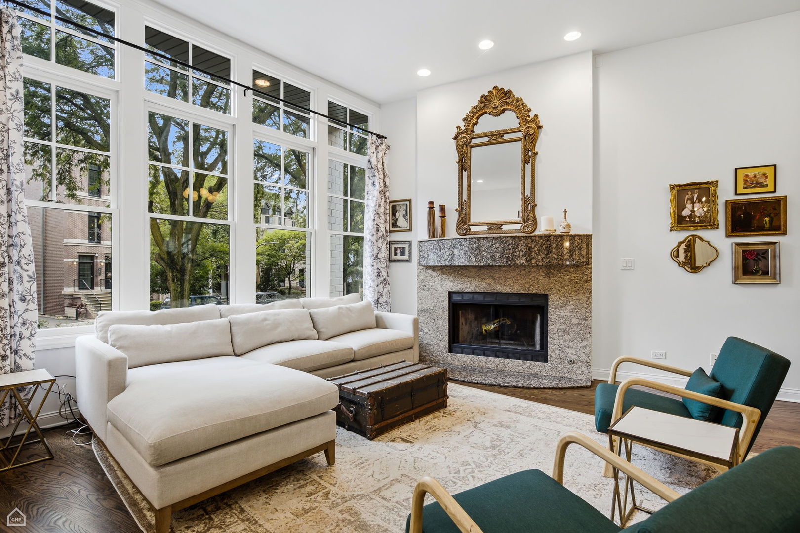 4th image of 1310 W Roscoe St, Chicago, IL 60657 | MLS# 12711301