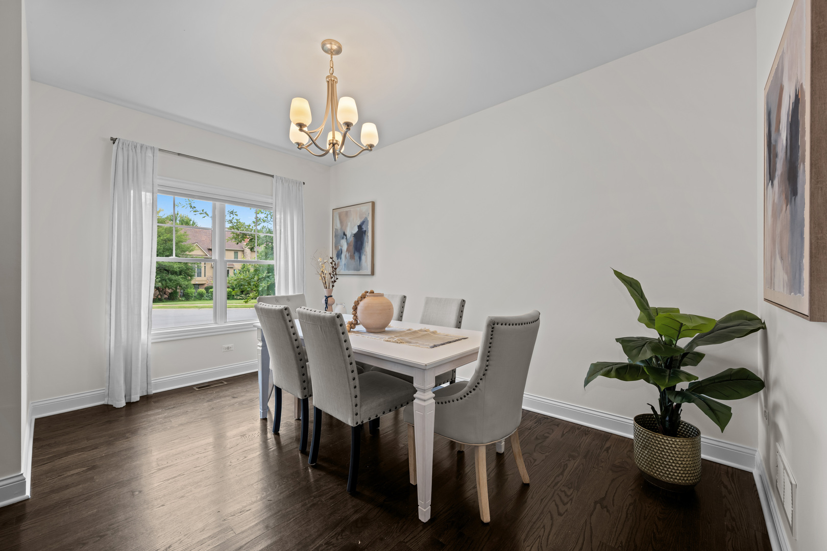 4th image of 641 Bourbon Ct, Naperville, IL 60565 | MLS# 12711317