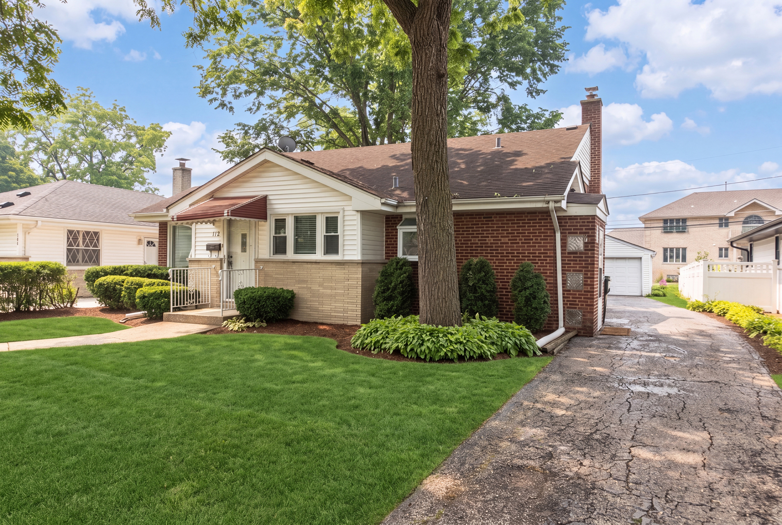 Homes for sale in Park Ridge, IL | 112 N Broadway Ave, Park Ridge, IL 60068 | MLS# 12711340