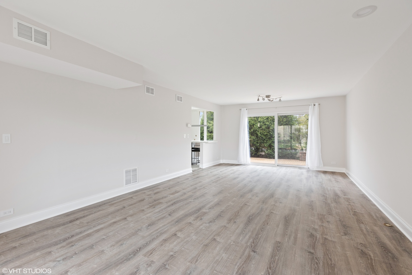 3rd image of 158 Green Bay Rd, Glencoe, IL 60022 | MLS# 12711367