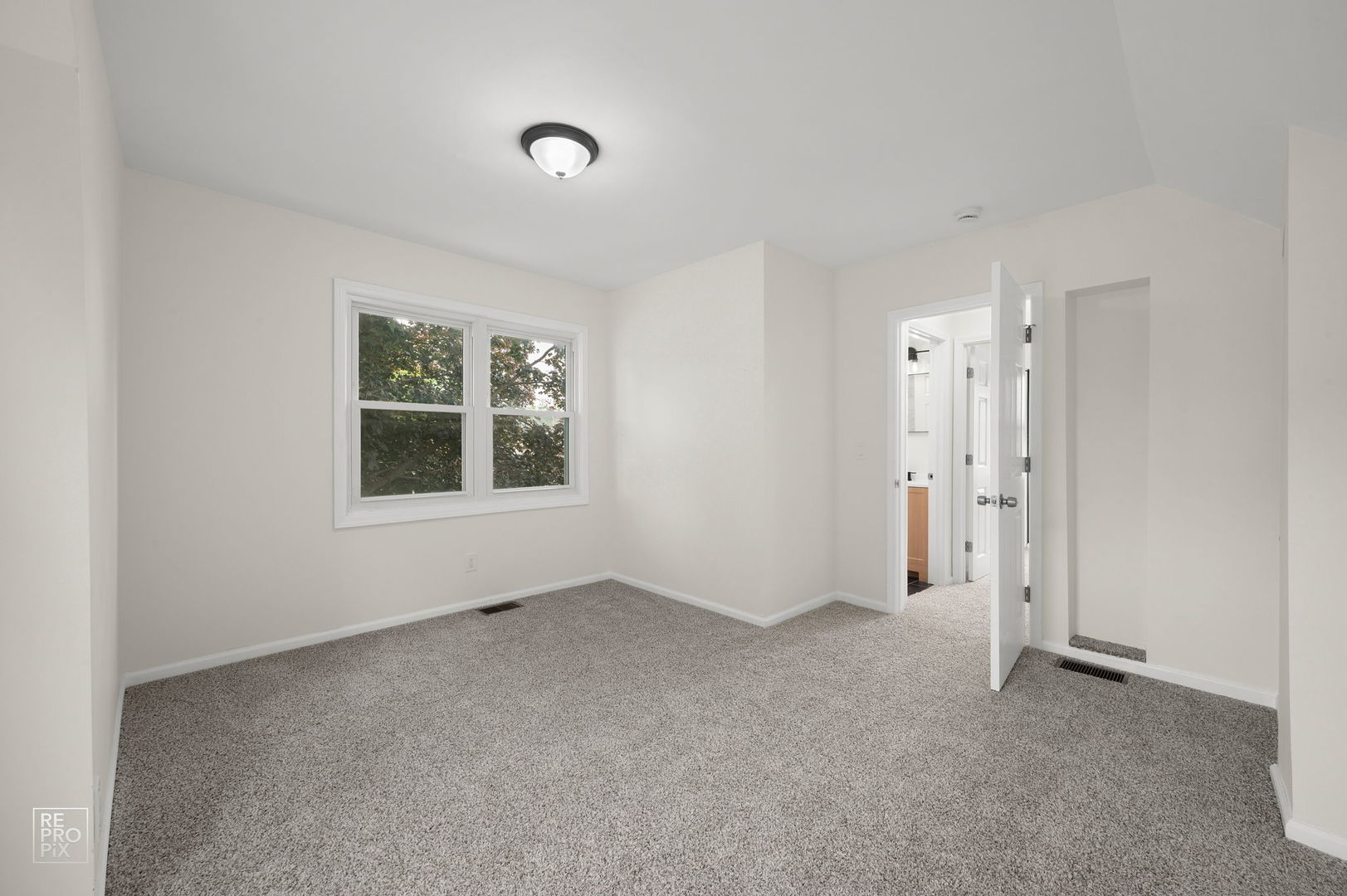 10th image of 15701 Central Park Ave, Markham, IL 60428 | MLS# 12711455