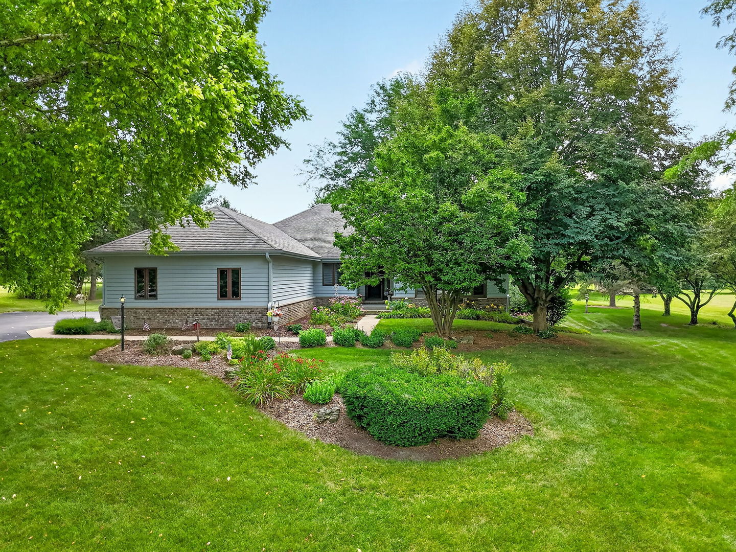 Homes for sale in Rochelle, IL | 10293 E Hickory Ridge Dr, Rochelle, IL 61068 | MLS# 12711539