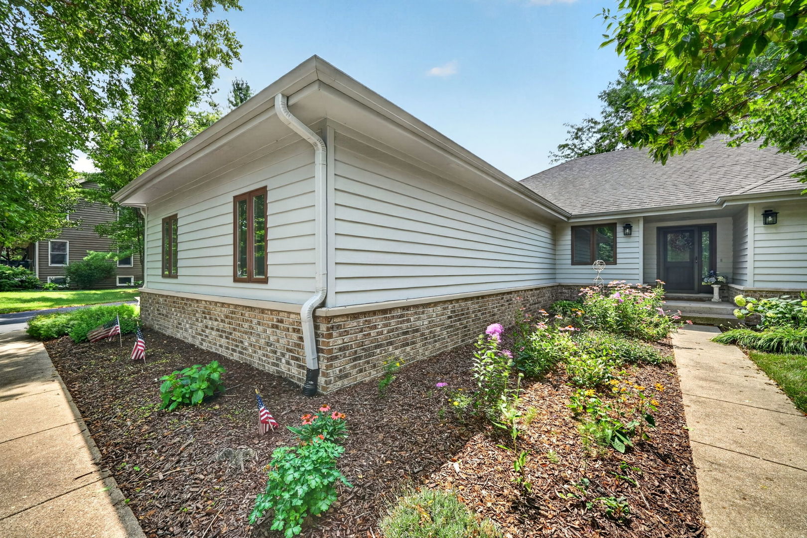 Homes for sale in Rochelle, IL | 10293 E Hickory Ridge Dr, Rochelle, IL 61068 | MLS# 12711539