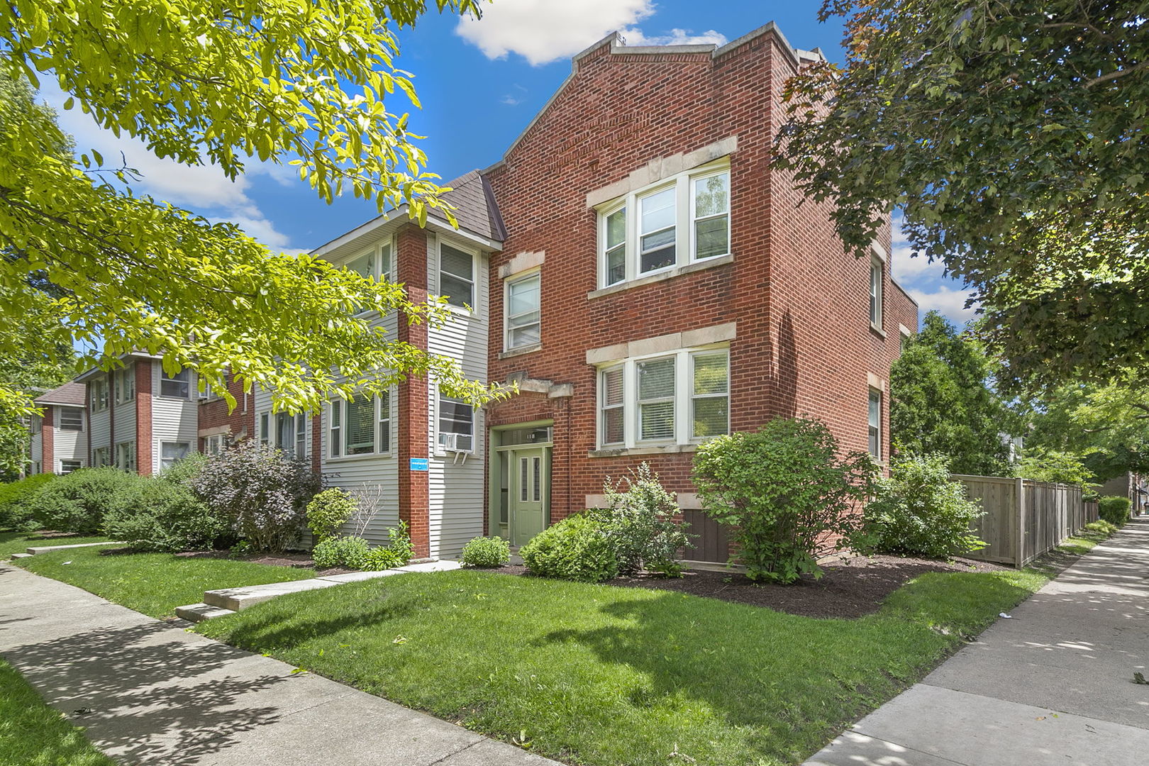 Homes for sale in Oak Park, IL | 118 N Taylor Ave #1, Oak Park, IL 60302 | MLS# 12711610