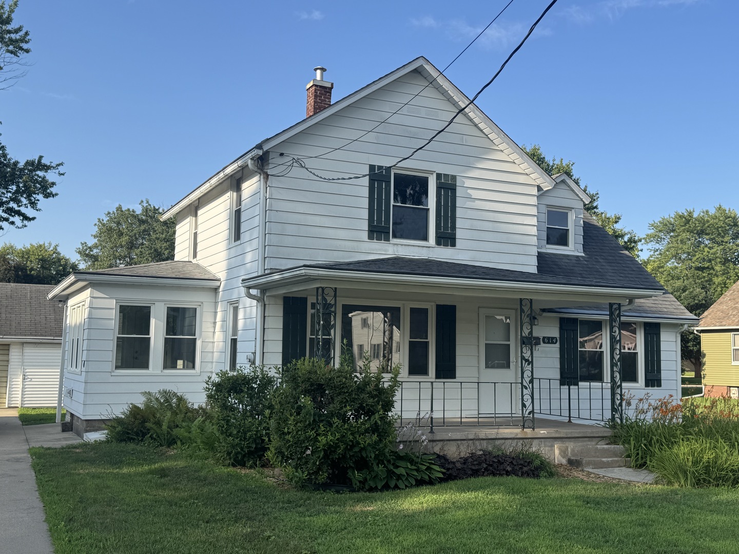 Homes for sale in Geneseo, IL | 614 E Main St, Geneseo, IL 61254 | MLS# 12711645