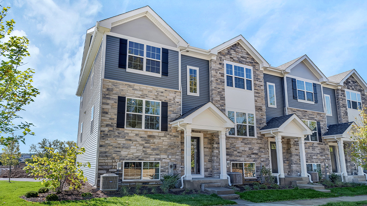 Homes for sale in Bartlett, IL | 1313 Foxglove Dr, Bartlett, IL 60103 | MLS# 12711790