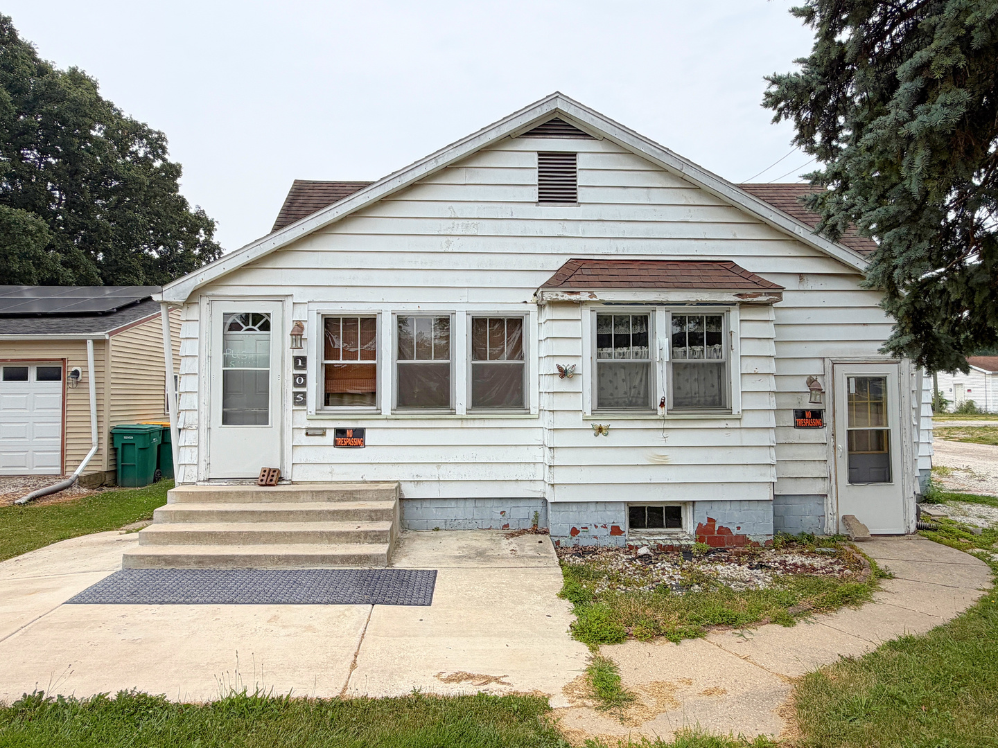 Homes for sale in Streator, IL | 105 E 12th St, Streator, IL 61364 | MLS# 12711913