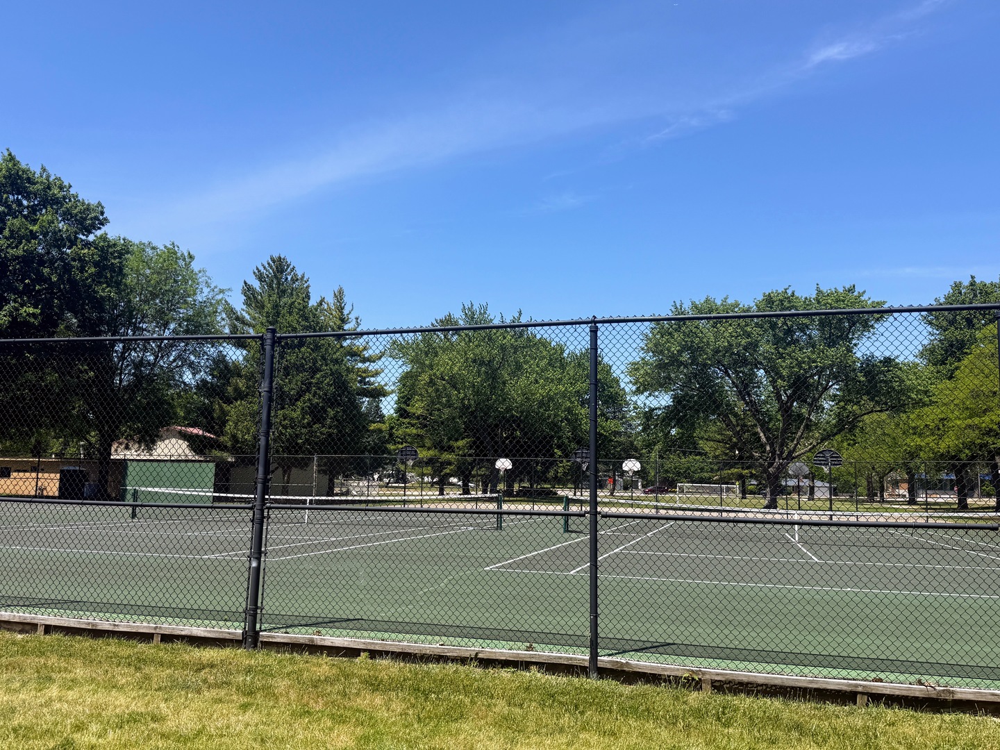 image of 605 Barrington Ave, East Dundee, IL 60118