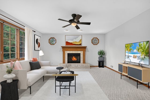 2nd image of 1605 Myrtle Park St, Roselle, IL 60172 | MLS# 12711925