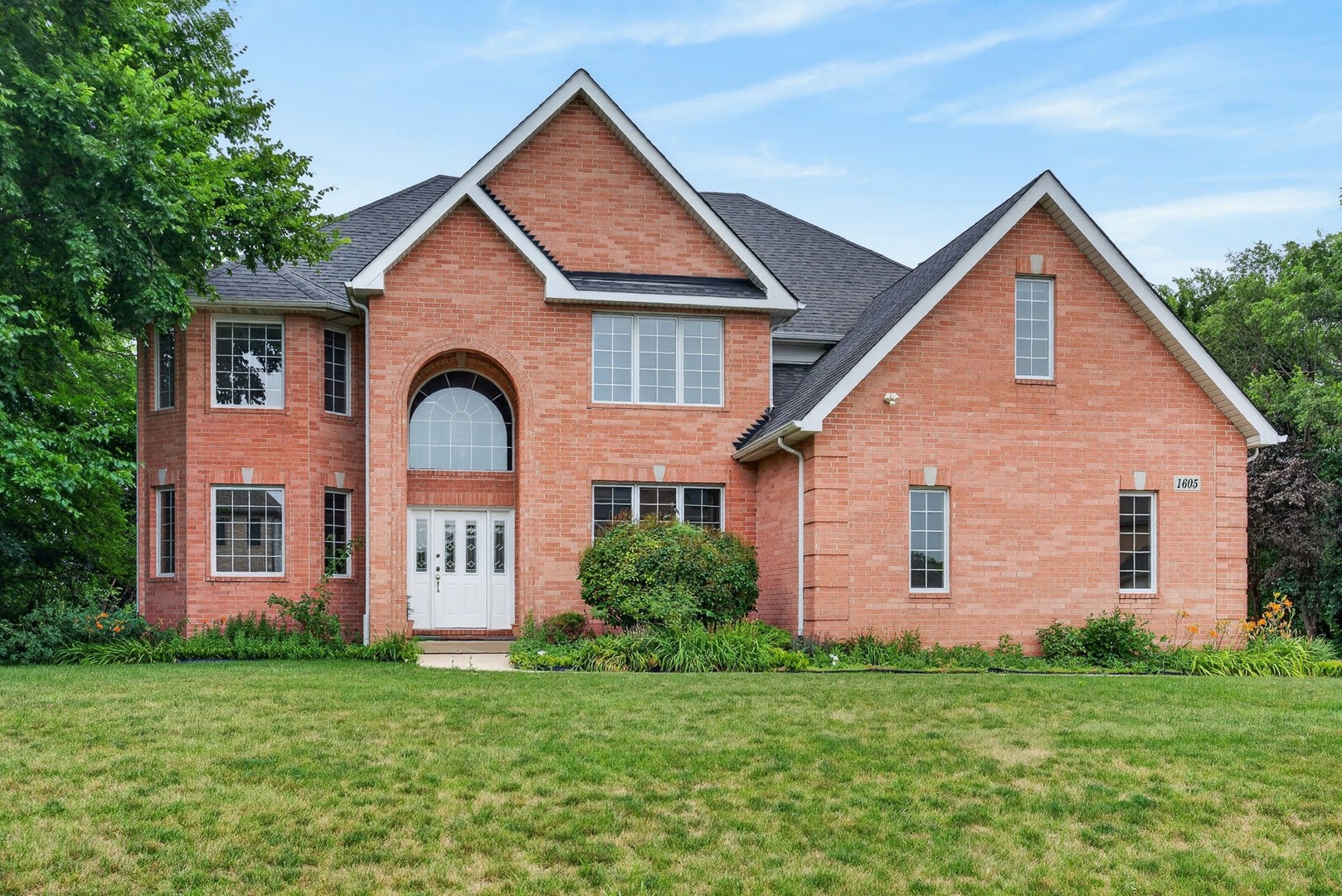 1st image of 1605 Myrtle Park St, Roselle, IL 60172 | MLS# 12711925