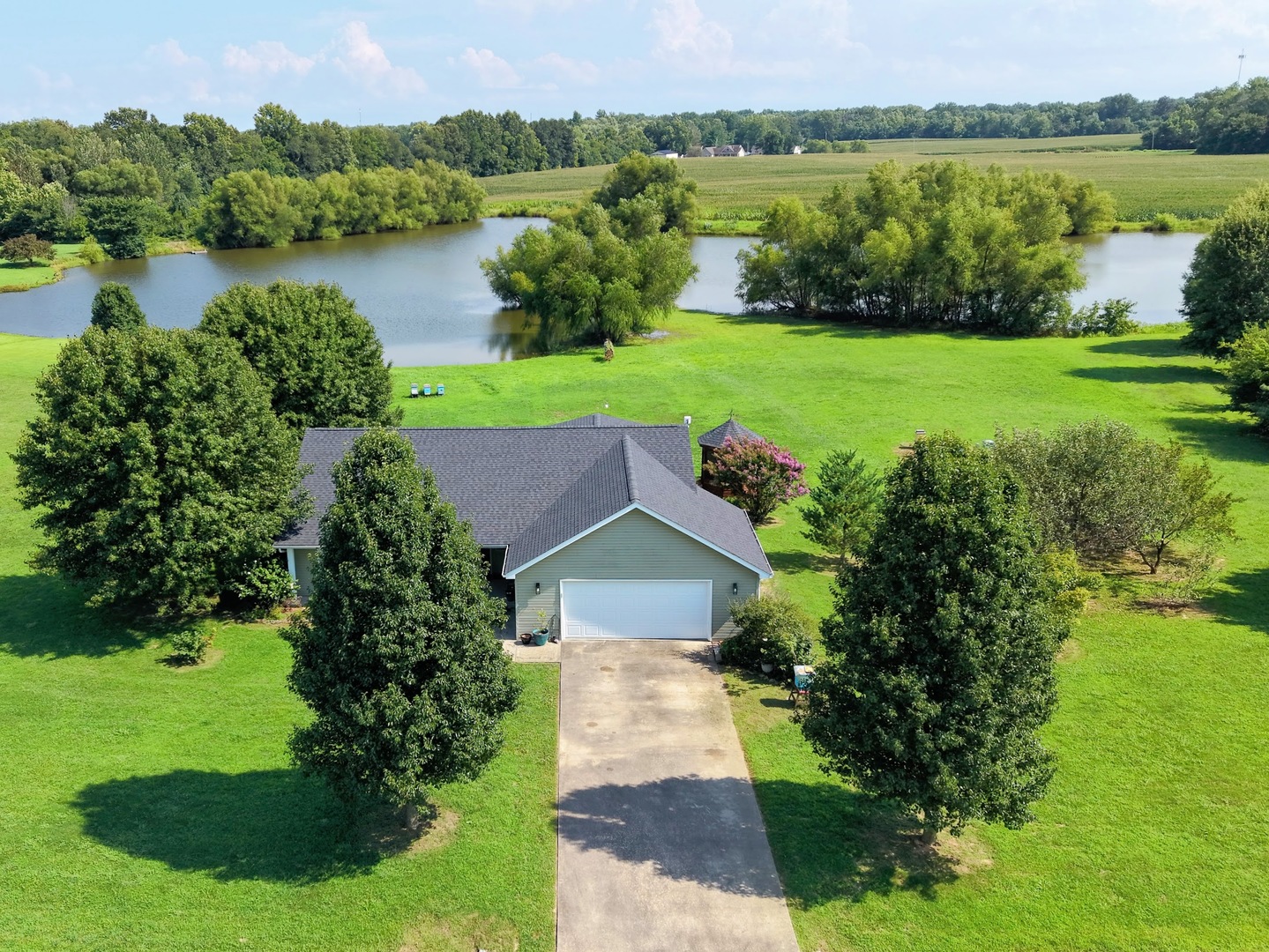 Homes for sale in Murphysboro, IL | 156 Hanover Ln, Murphysboro, IL 62966 | MLS# 12711930
