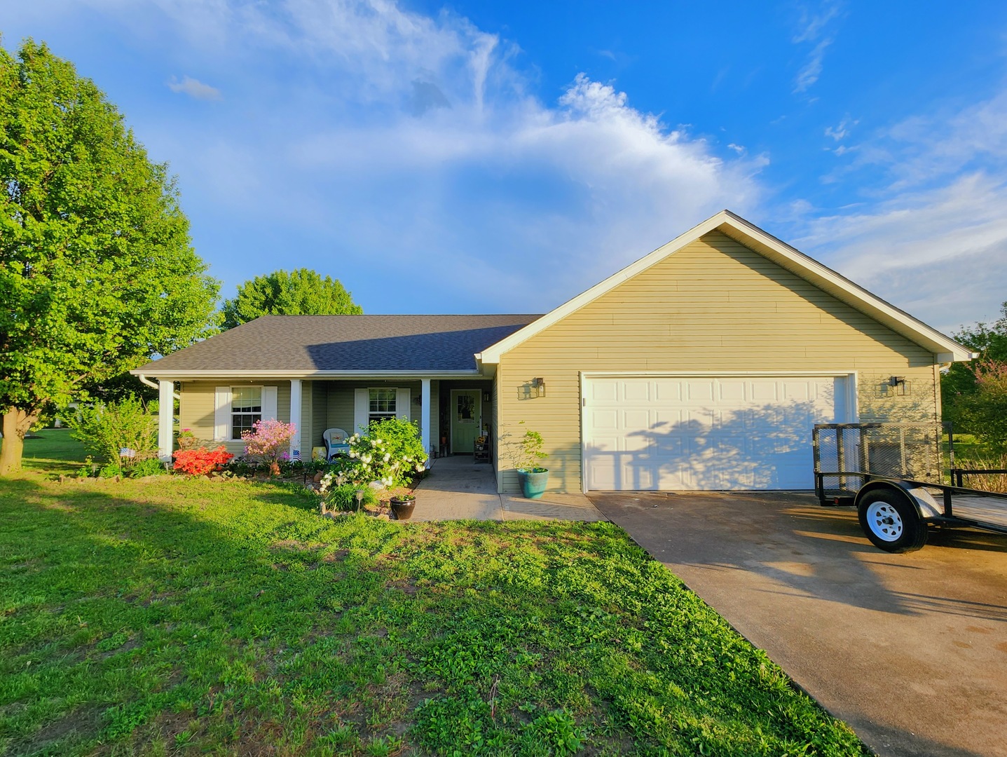 Homes for sale in Murphysboro, IL | 156 Hanover Ln, Murphysboro, IL 62966 | MLS# 12711930