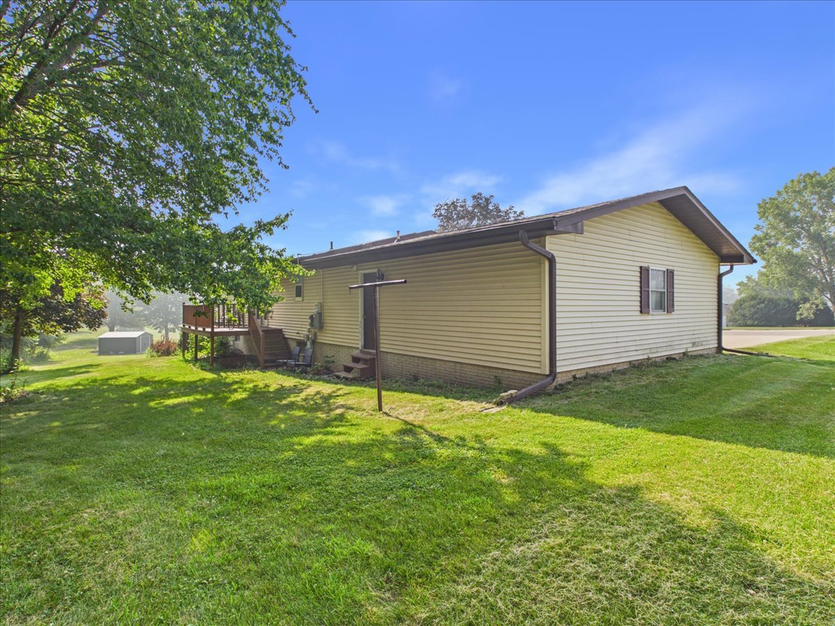 Homes for sale in Freeport, IL | 1114 W Lynwood Ct, Freeport, IL 61032 | MLS# 12711946