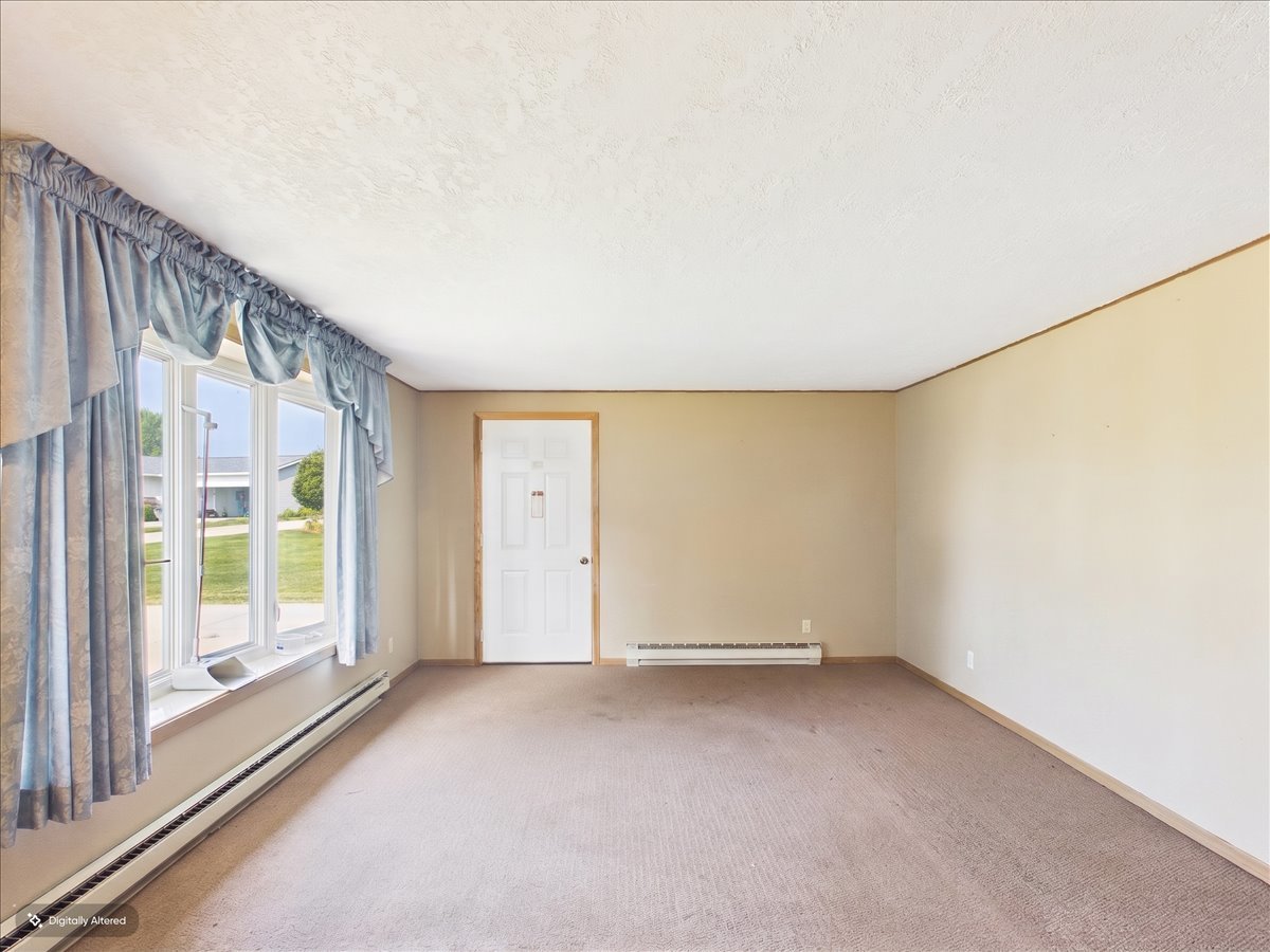 Homes for sale in Freeport, IL | 1114 W Lynwood Ct, Freeport, IL 61032 | MLS# 12711946
