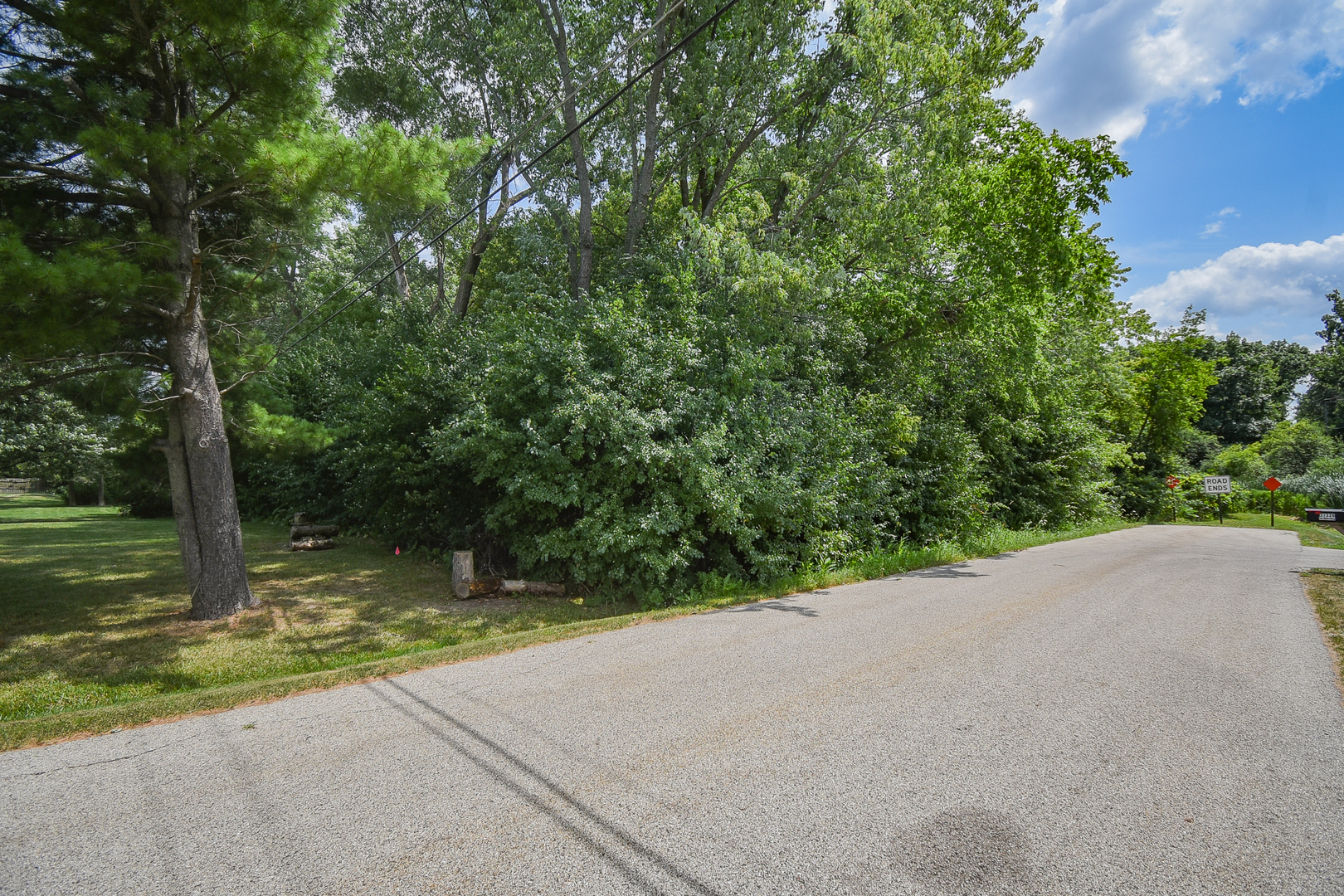 Homes for sale in Beach Park, IL | 12362 W Graves Ave, Beach Park, IL 60087 | MLS# 12711968