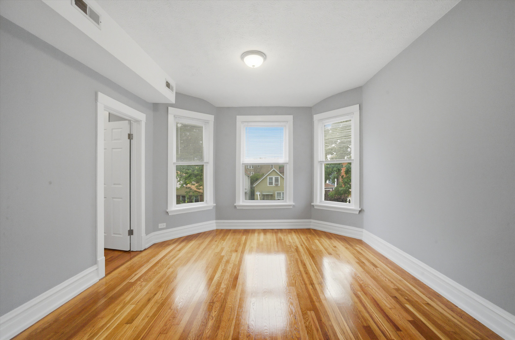 4th image of 2050 N Kenneth Ave, Chicago, IL 60639 | MLS# 12711984