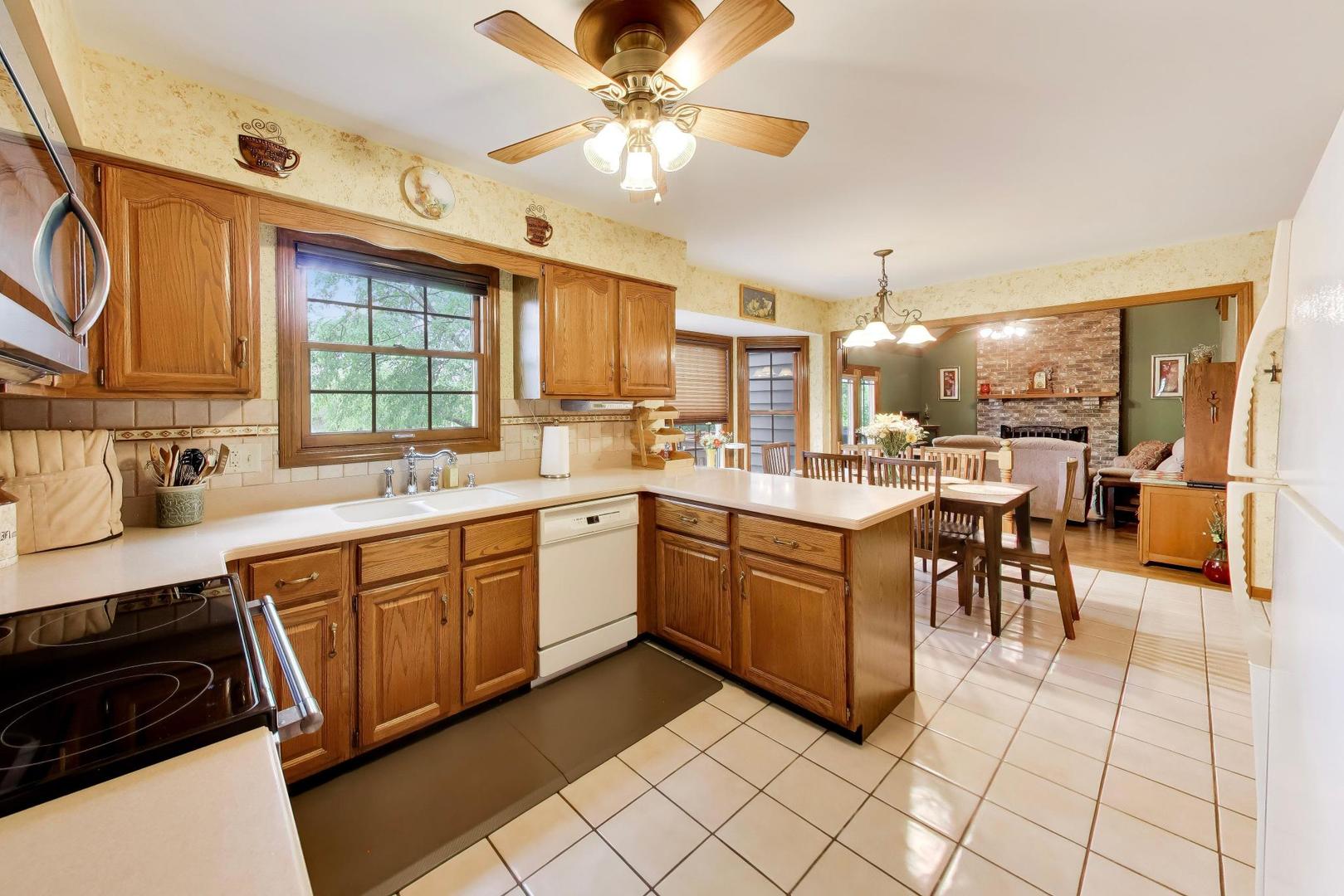 5th image of 4505 Concorde Pl, Lisle, IL 60532 | MLS# 12712009